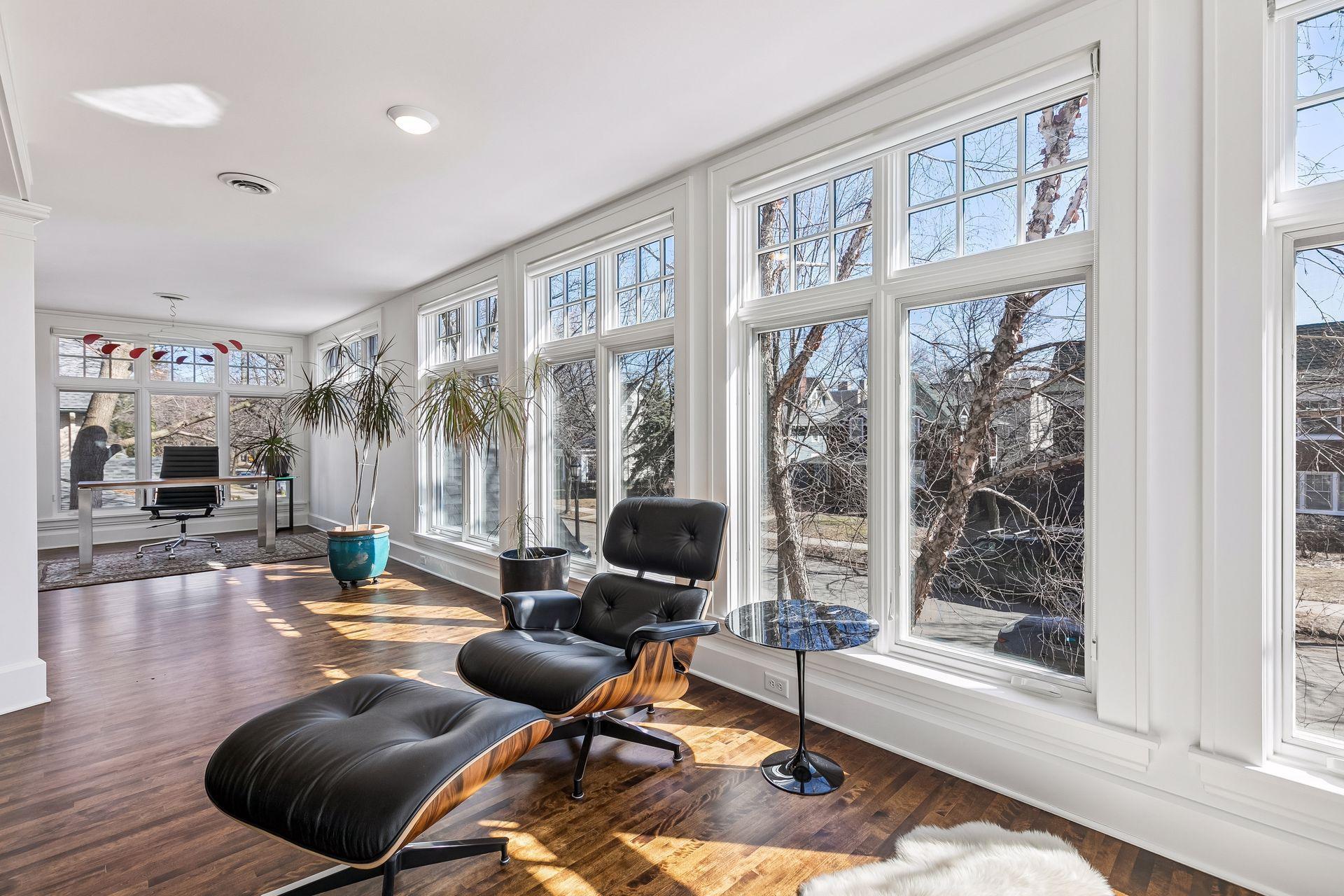 2310 Humboldt Avenue S