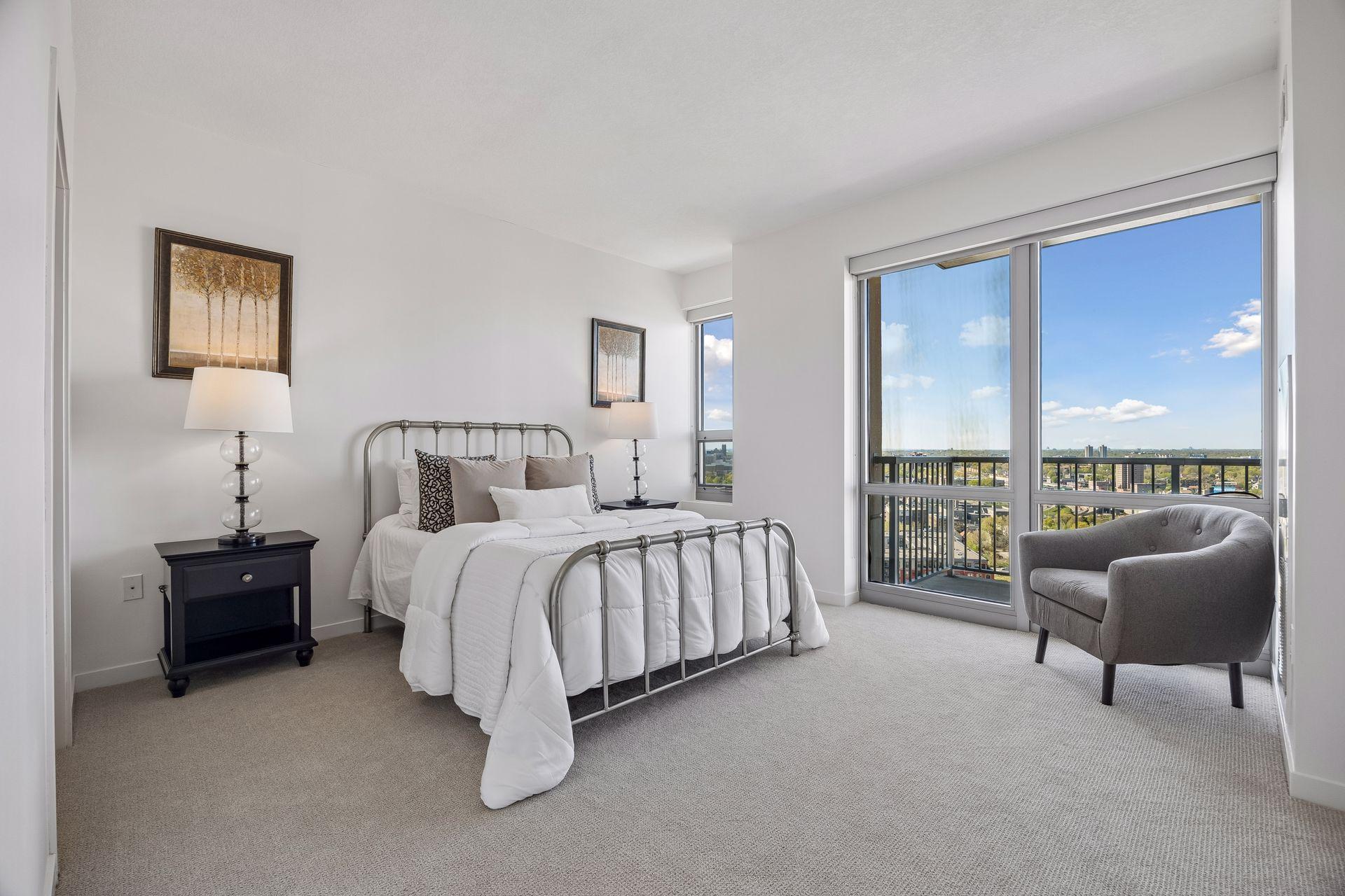 929 Portland Avenue Unit: 2007