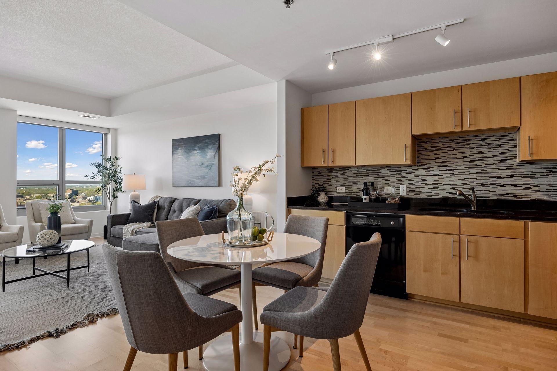 929 Portland Avenue Unit: 2007