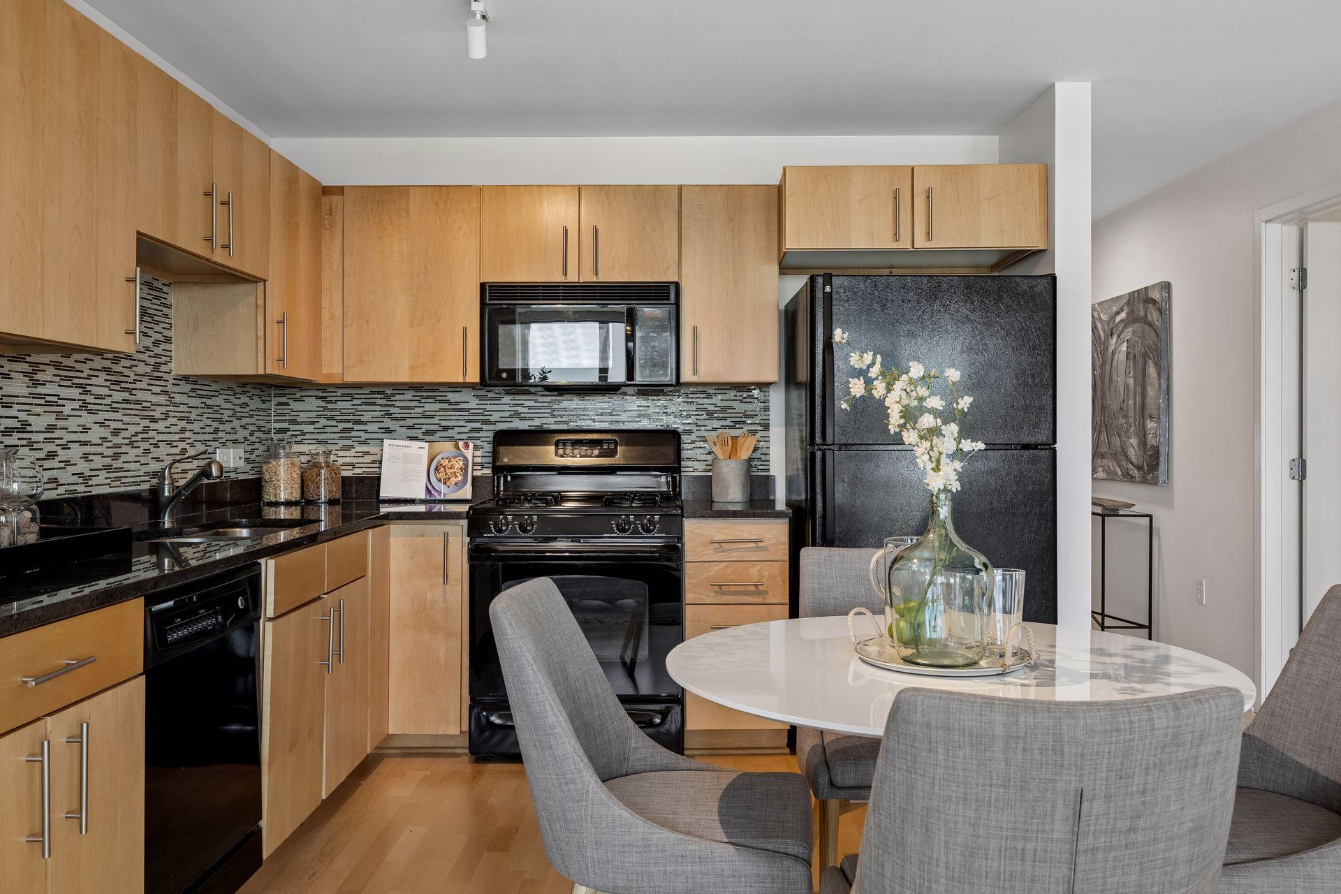 929 Portland Avenue Unit: 2007