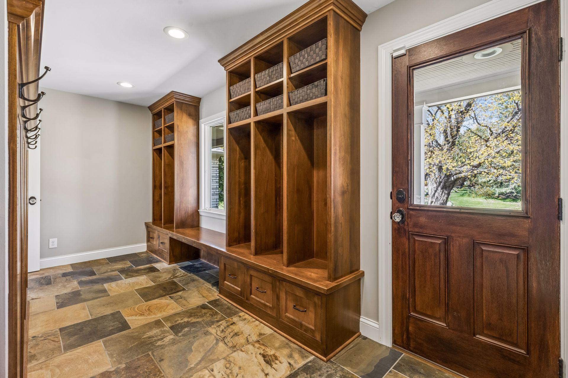 6233 Knoll Drive