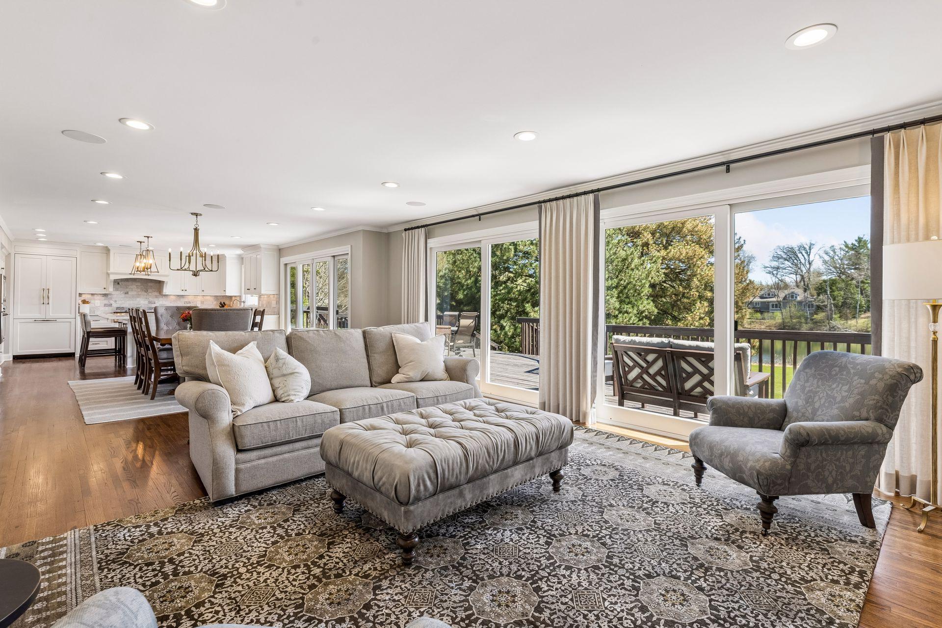 6233 Knoll Drive