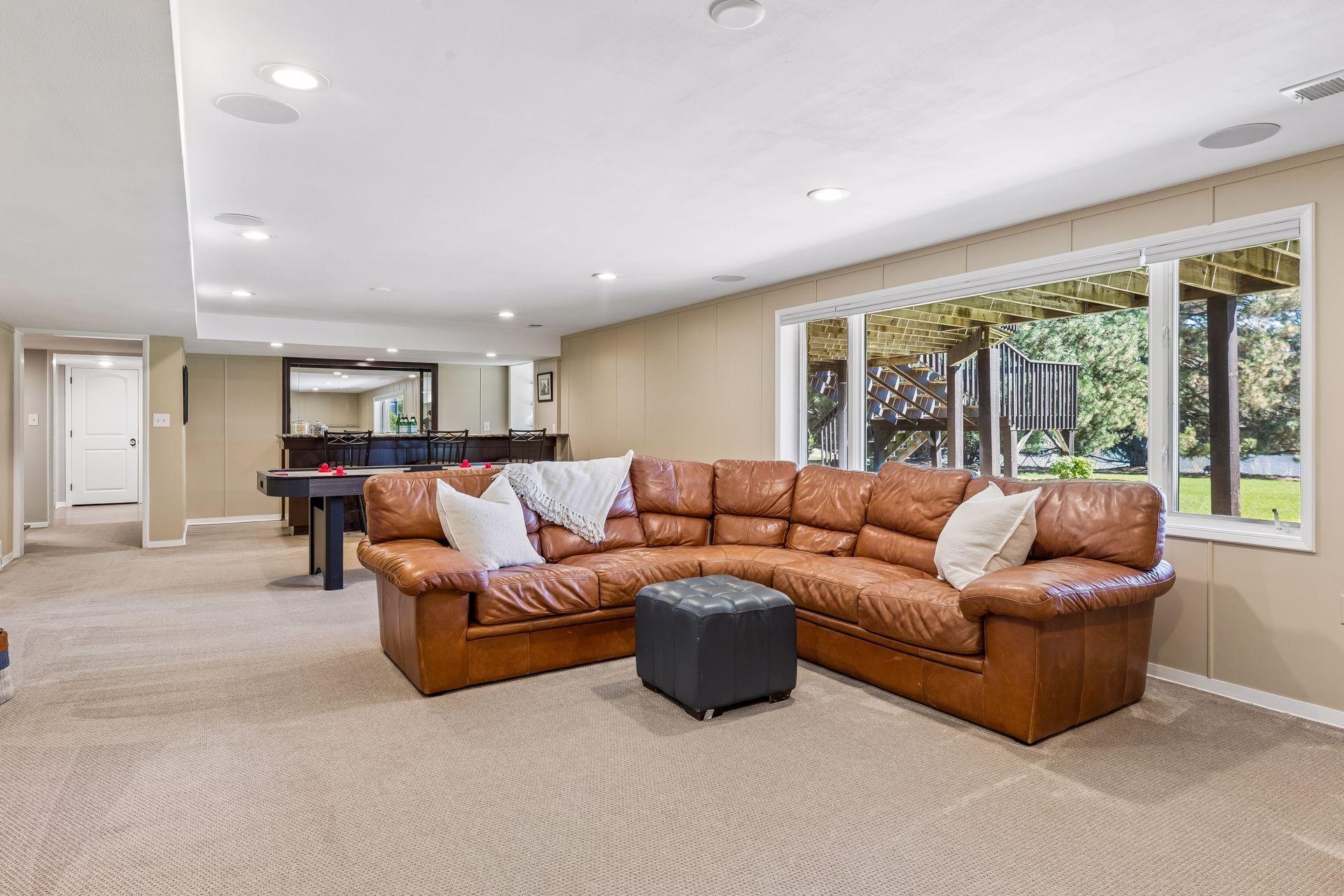6233 Knoll Drive