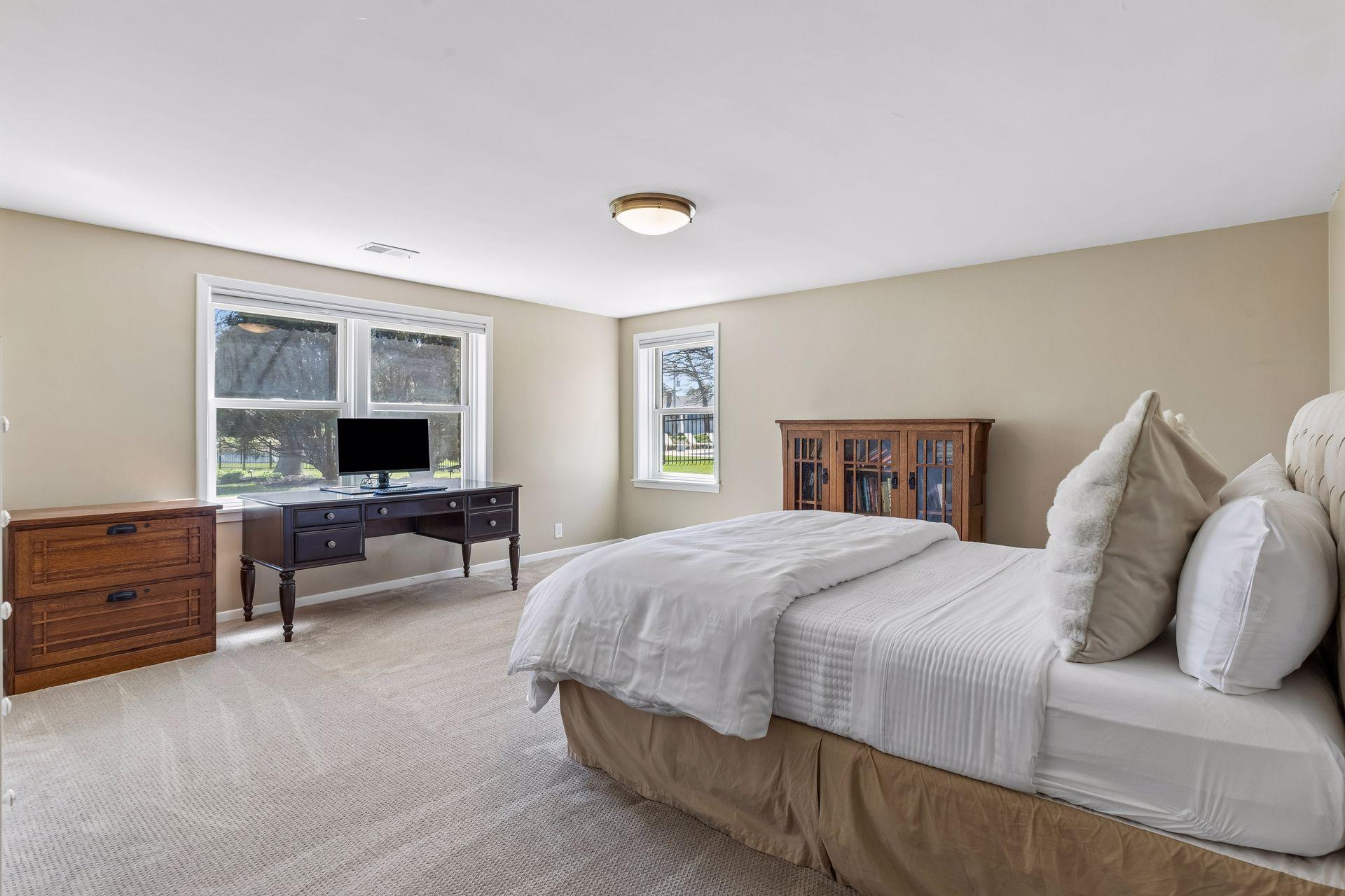 6233 Knoll Drive
