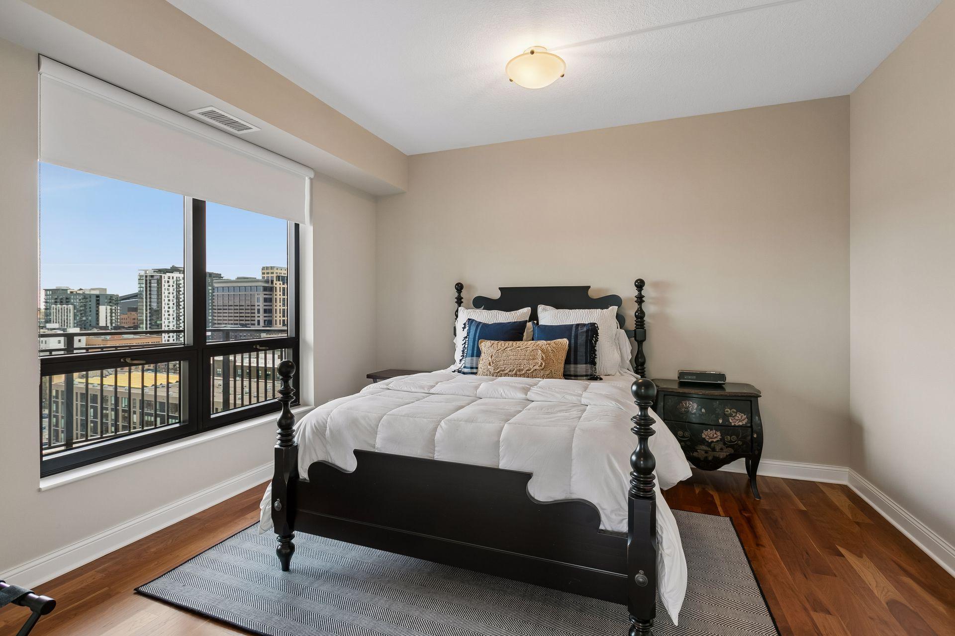 100 3rd Avenue S Unit: 1102
