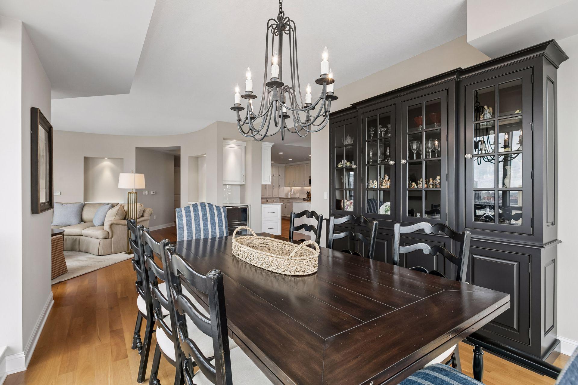 100 3rd Avenue S Unit: 1102