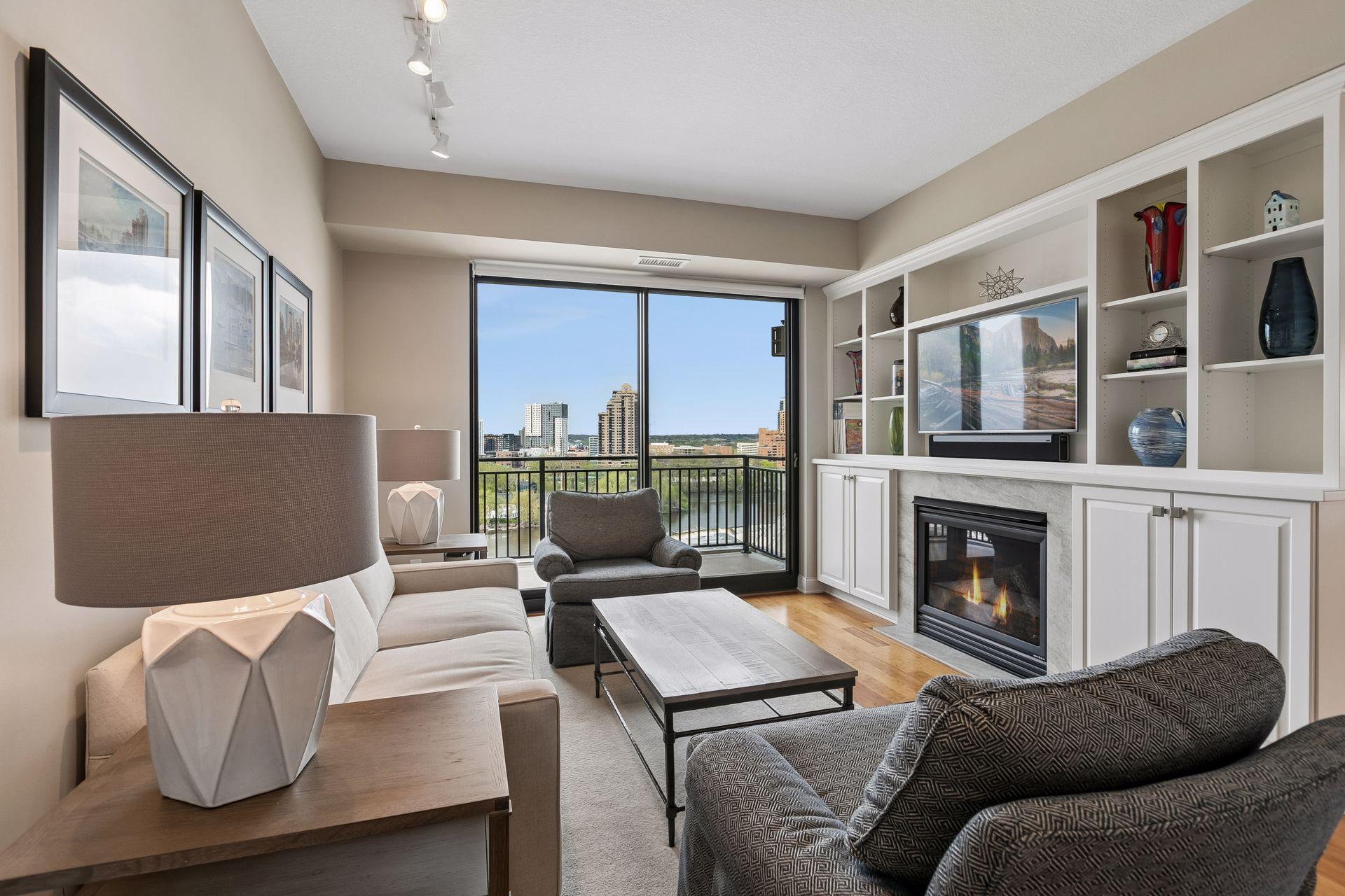 100 3rd Avenue S Unit: 1102