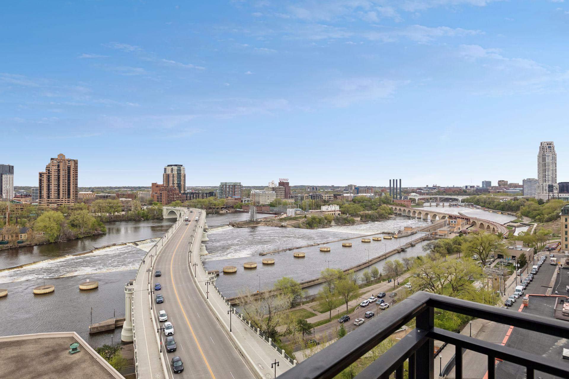 100 3rd Avenue S Unit: 1102