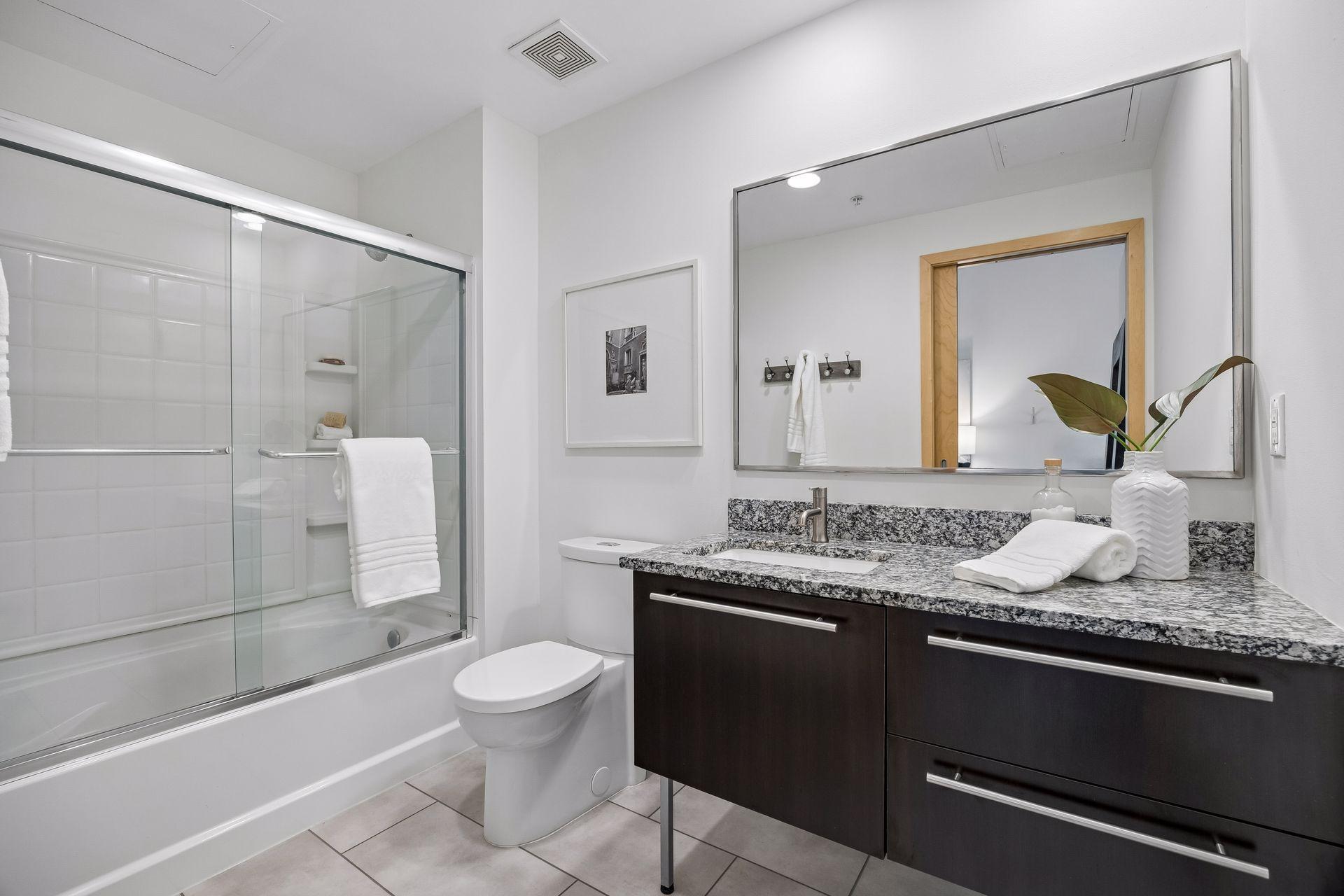 700 Washington Avenue N Unit: 419