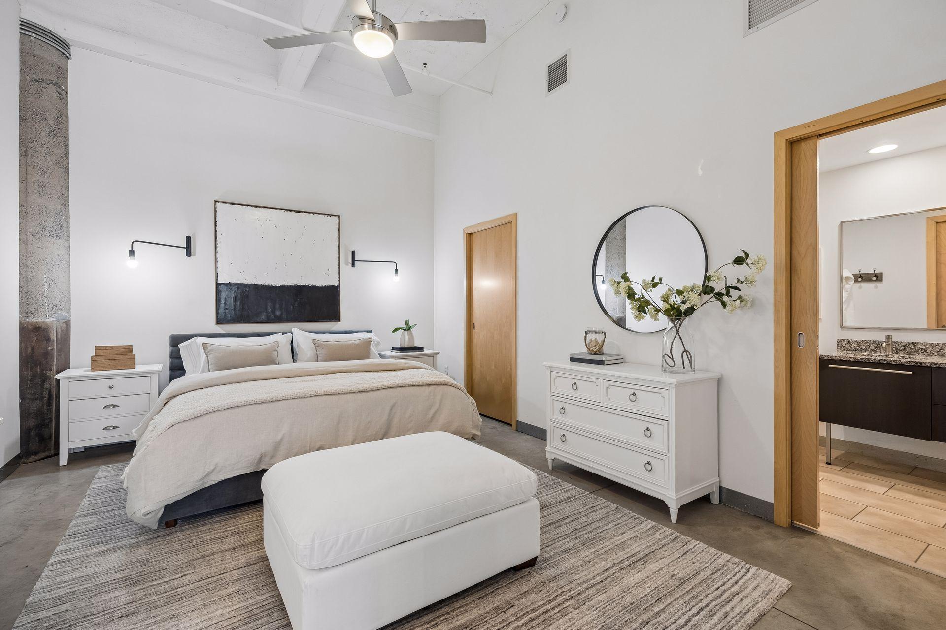 700 Washington Avenue N Unit: 419