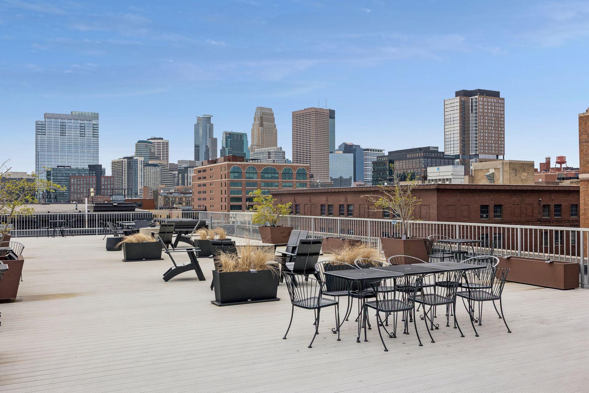 700 Washington Avenue N Unit: 419