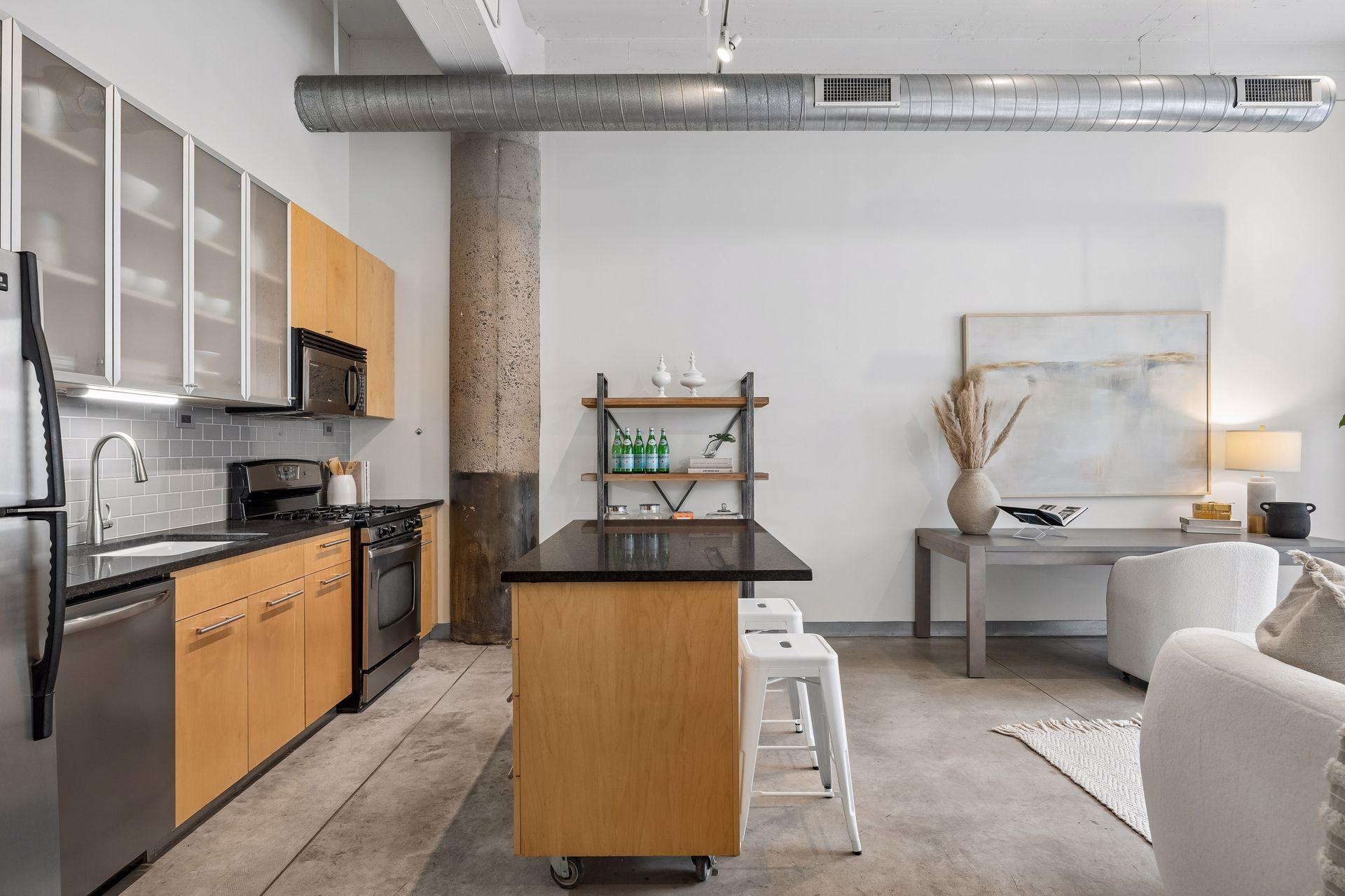 700 Washington Avenue N Unit: 419