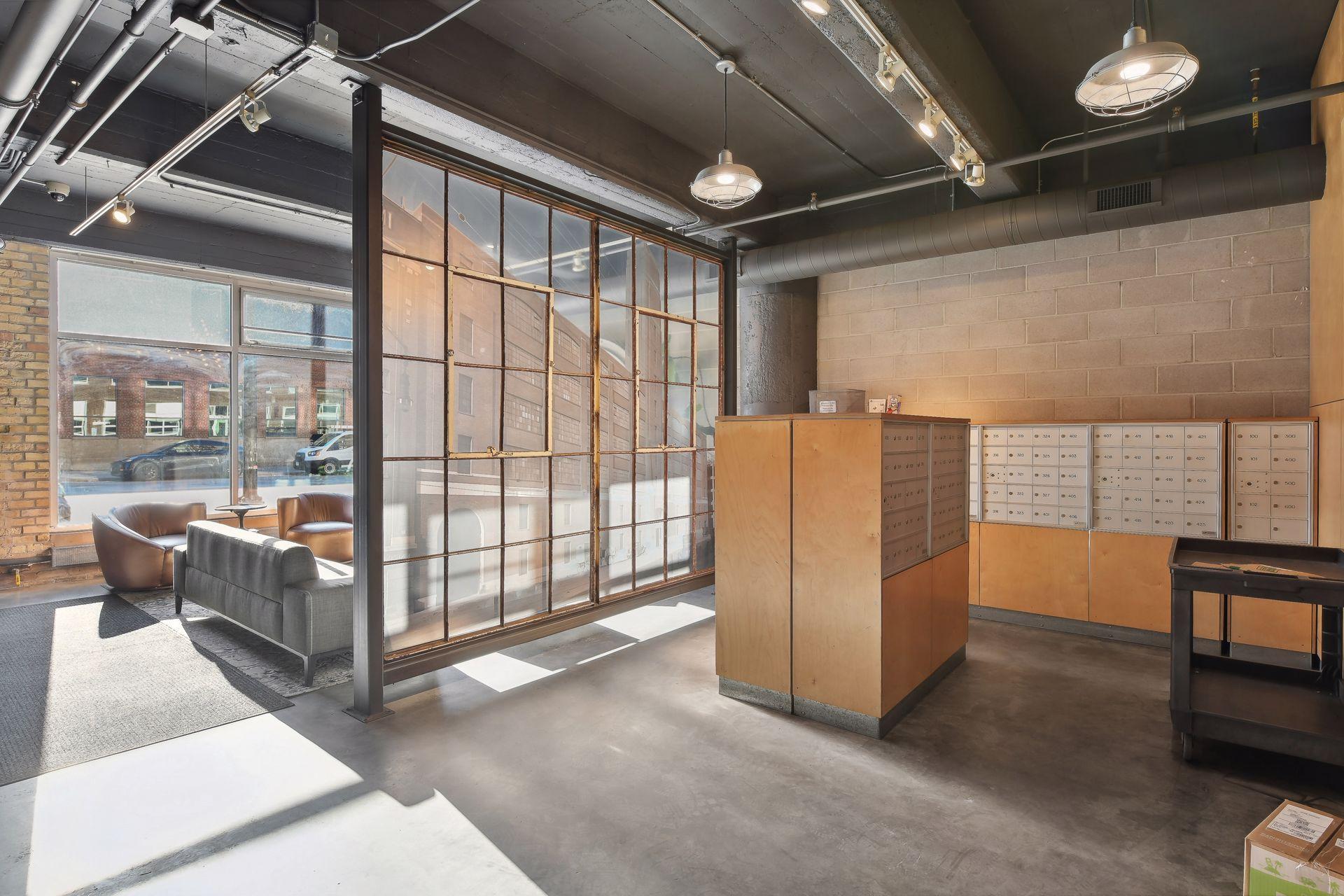 700 Washington Avenue N Unit: 419