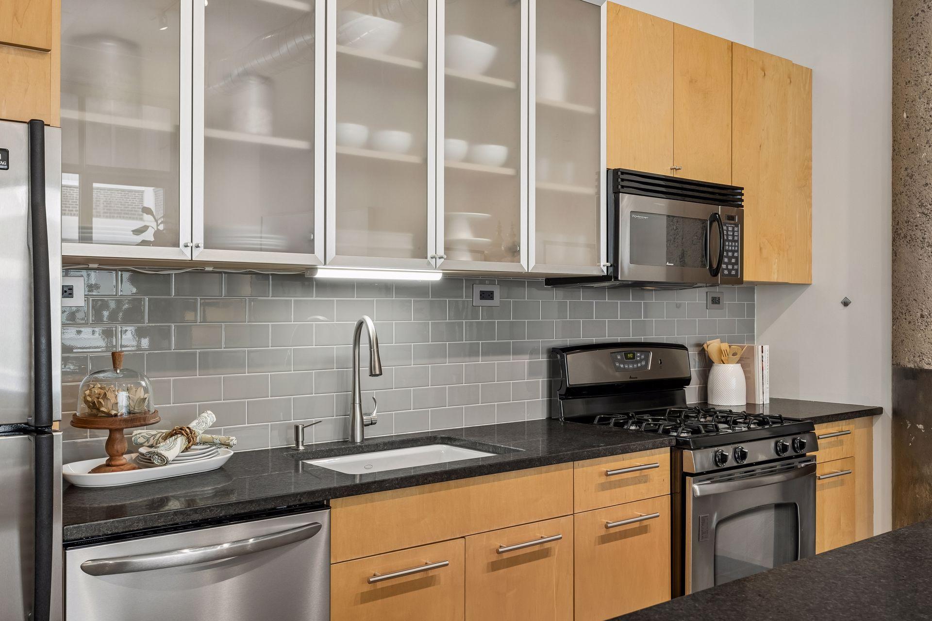 700 Washington Avenue N Unit: 419