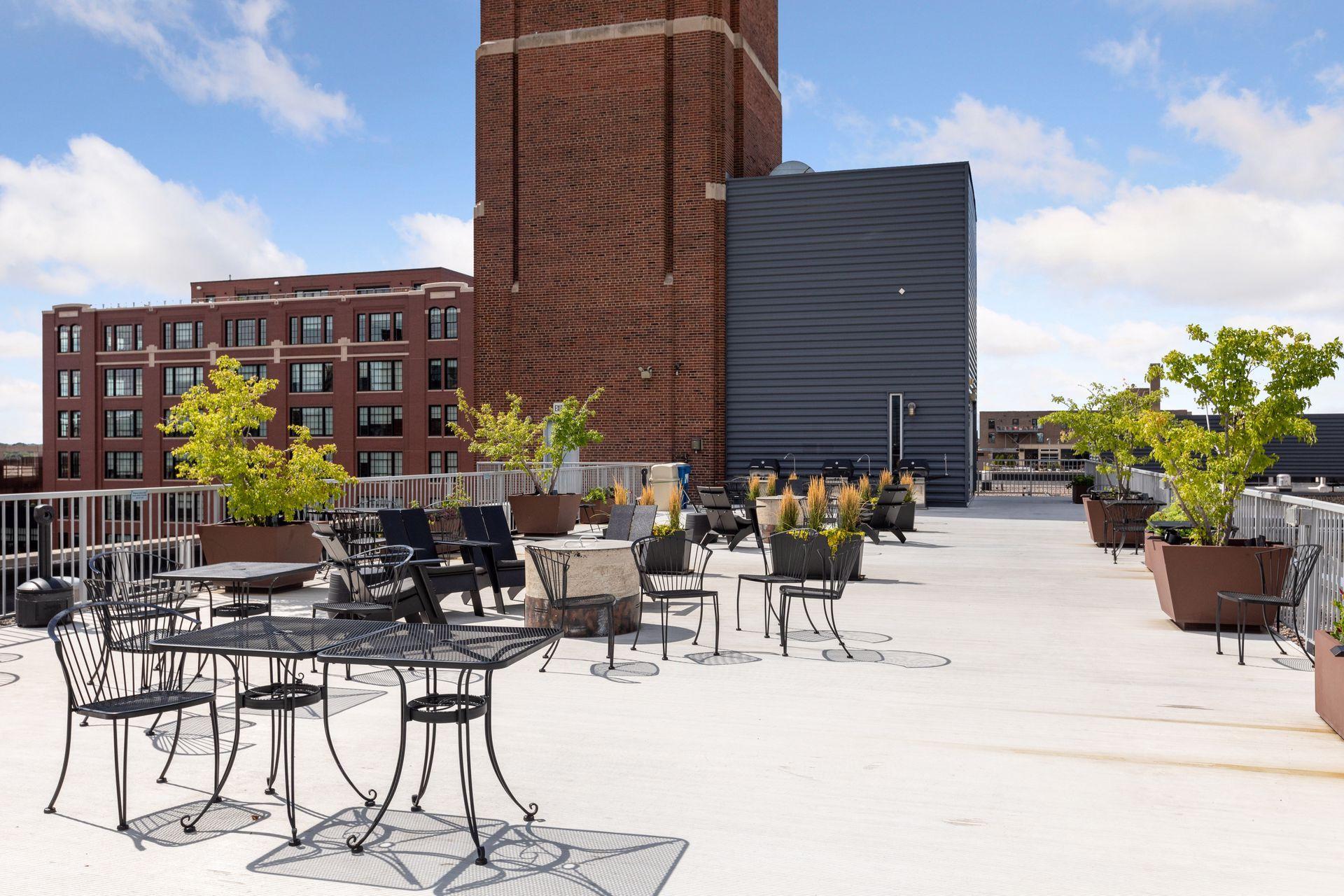 700 Washington Avenue N Unit: 419