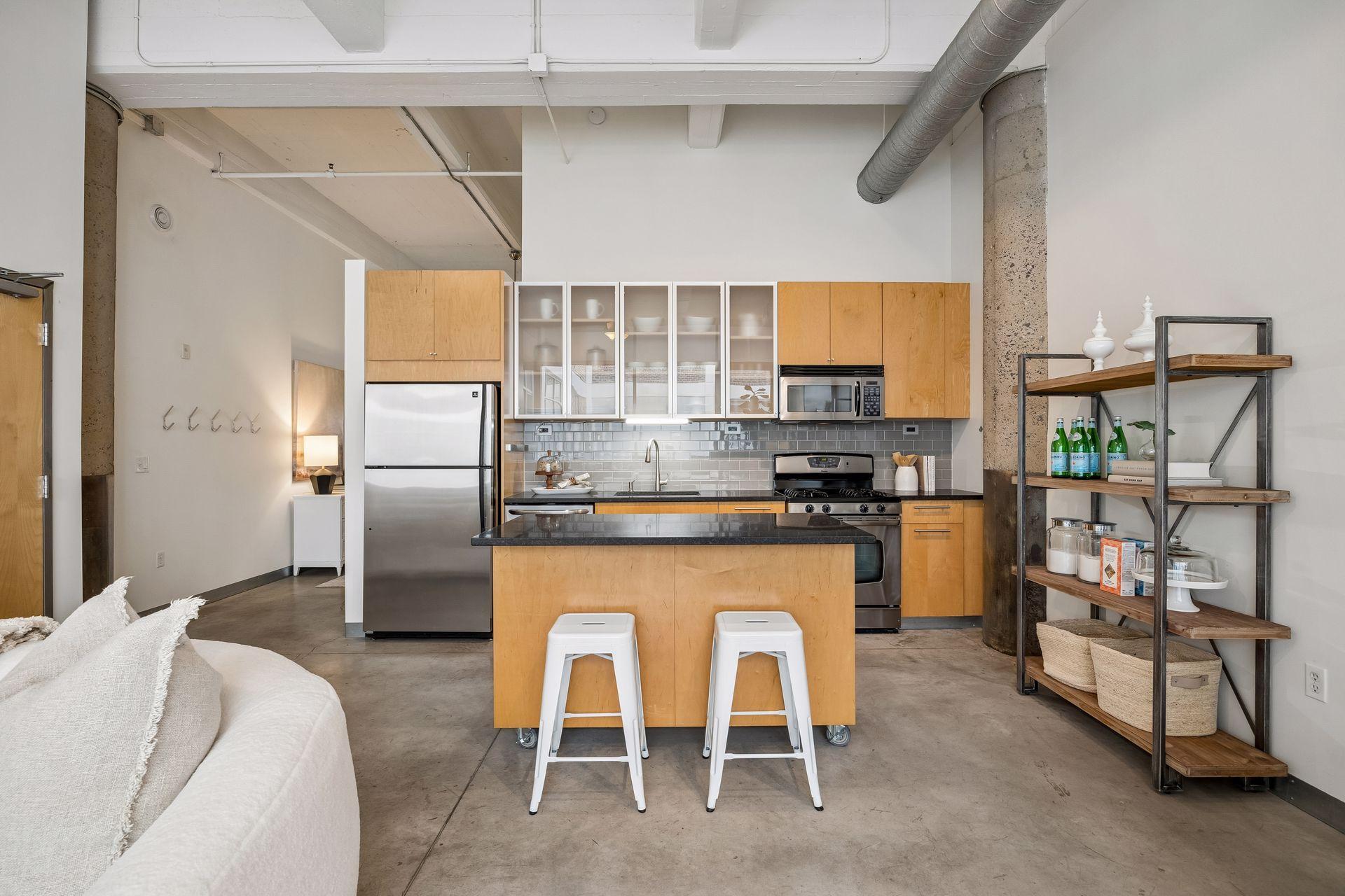 700 Washington Avenue N Unit: 419