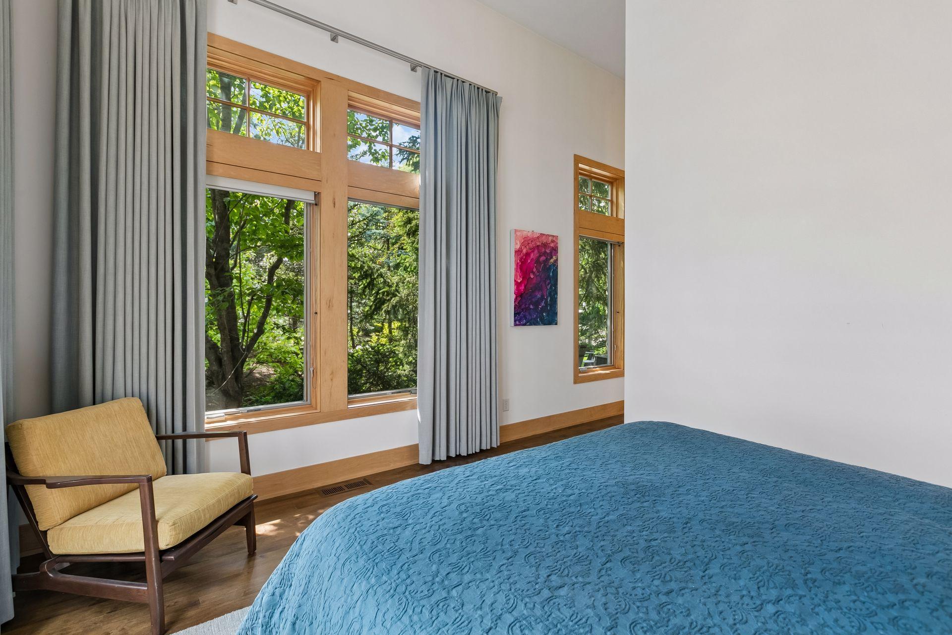 3225 W 38th Street