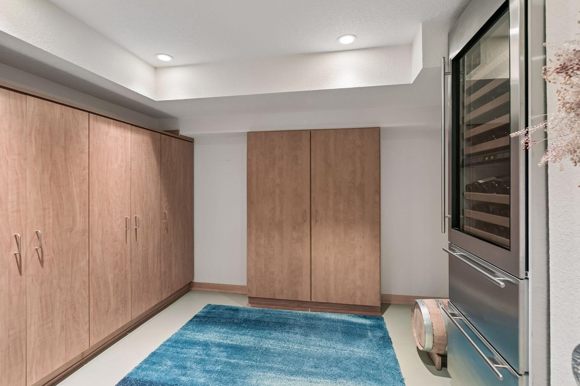 3225 W 38th Street