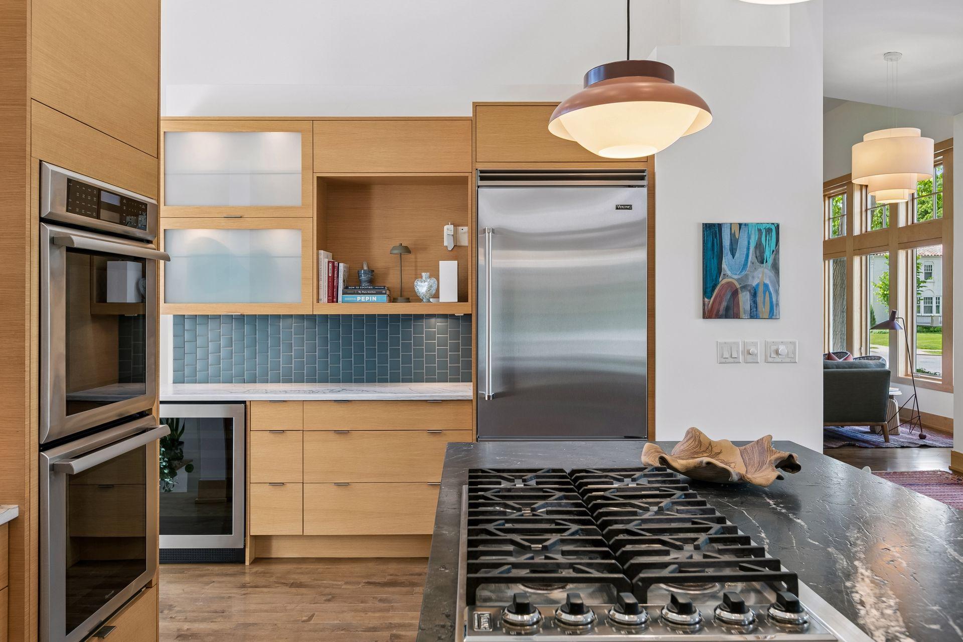 3225 W 38th Street