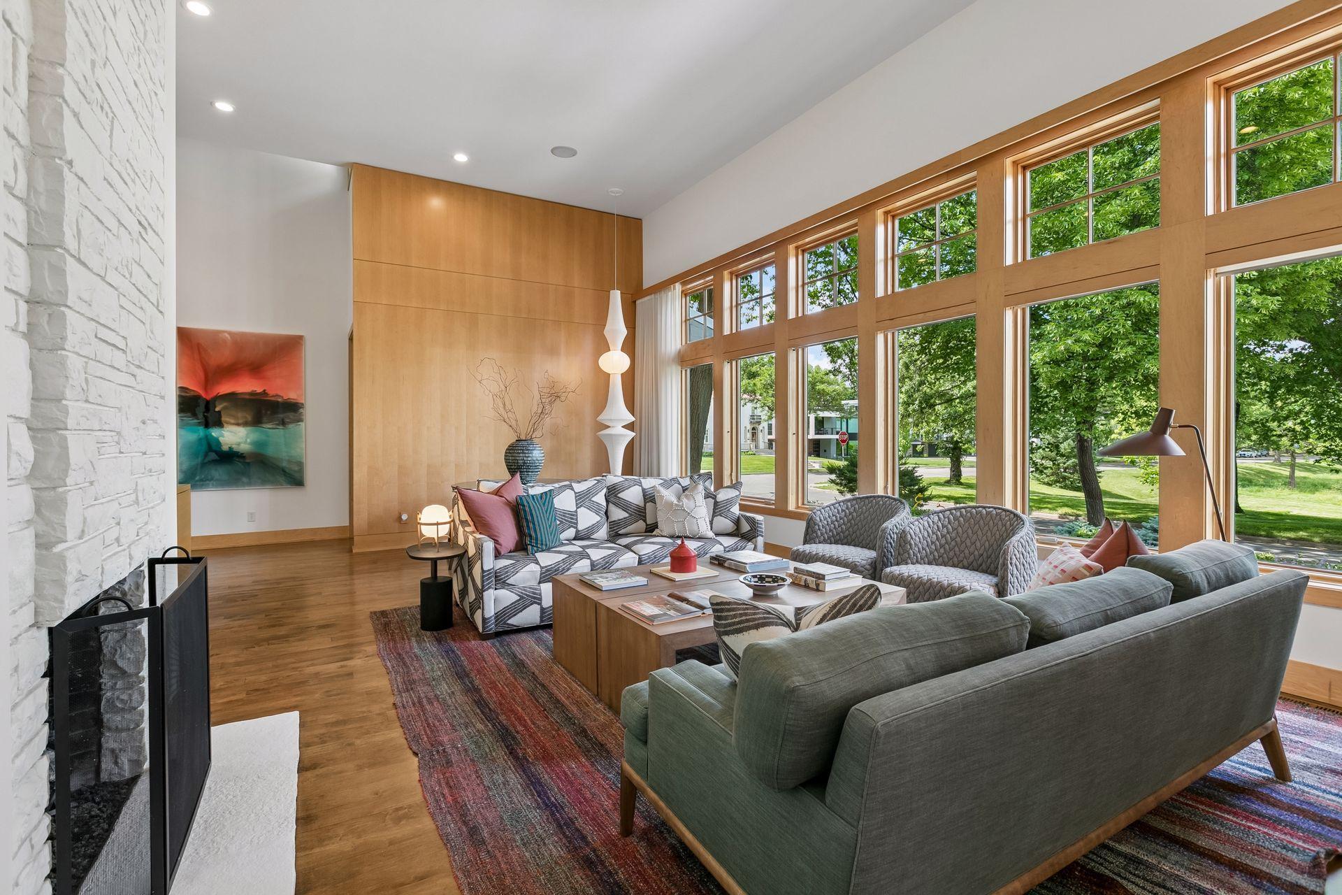 3225 W 38th Street