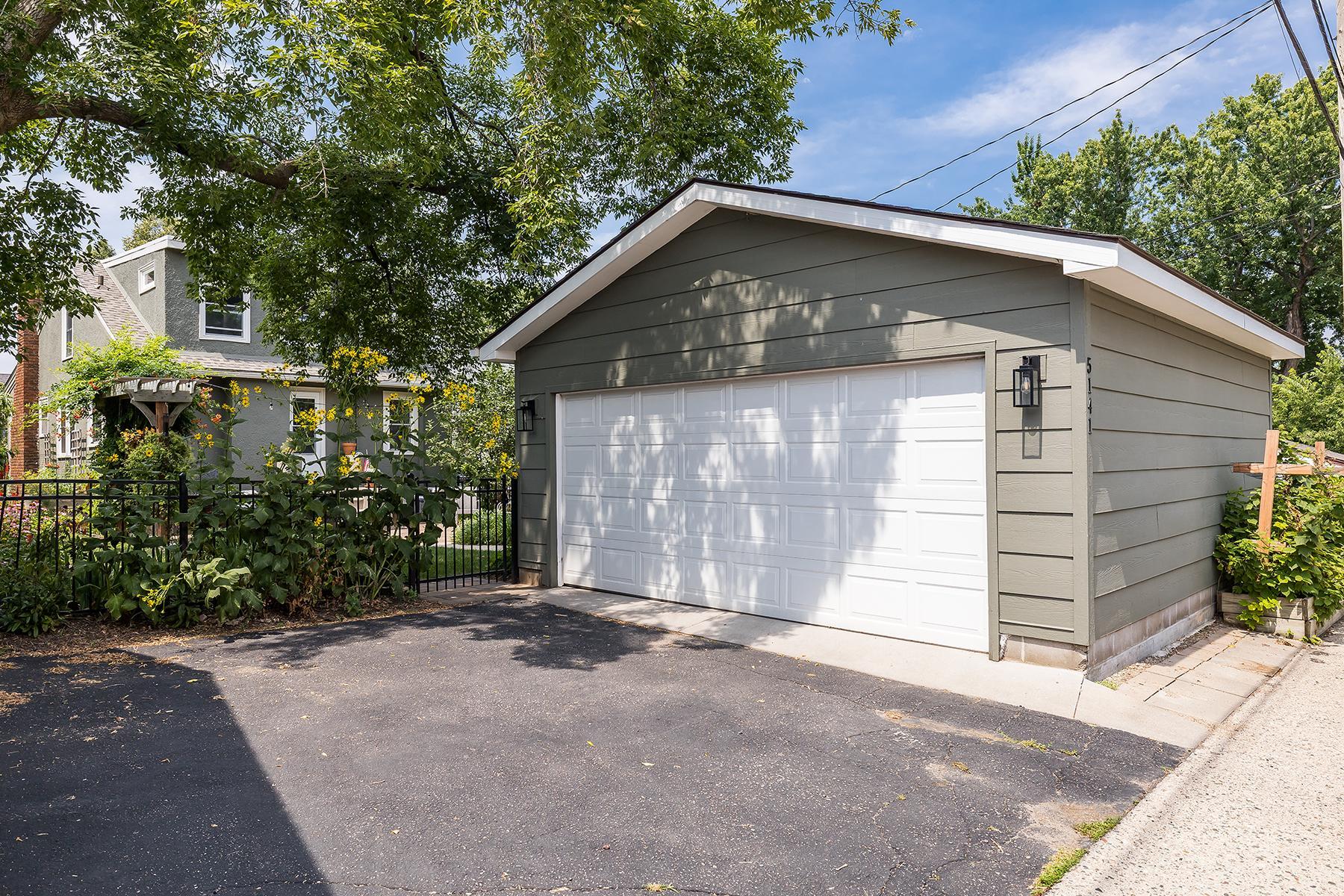 5141 Zenith Avenue S