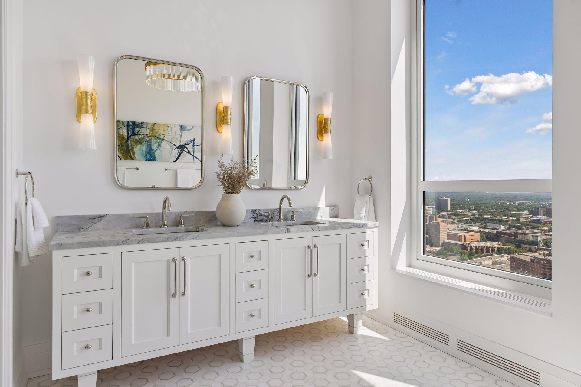 1111 W River Parkway Unit: 34B