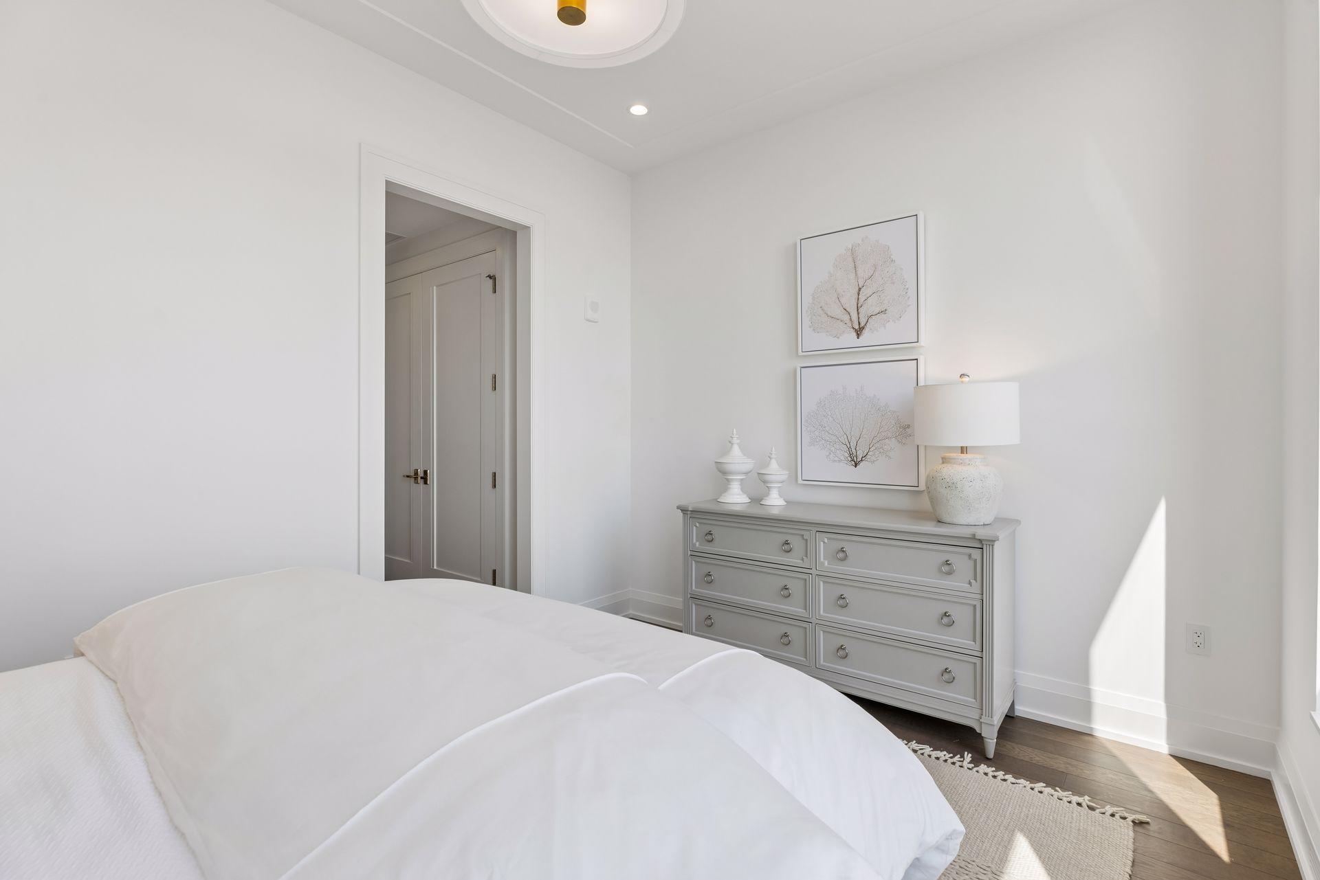 1111 W River Parkway Unit: 34B