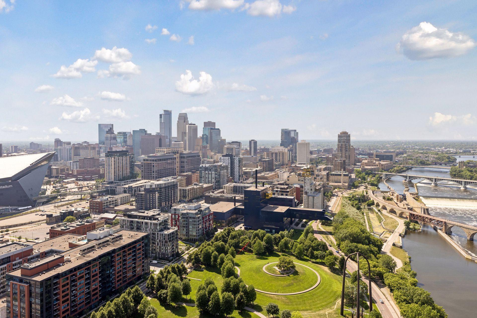 1111 W River Parkway Unit: 34B