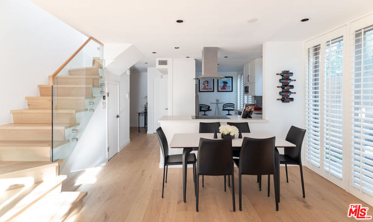 2019 S Bentley Ave Unit: 3
