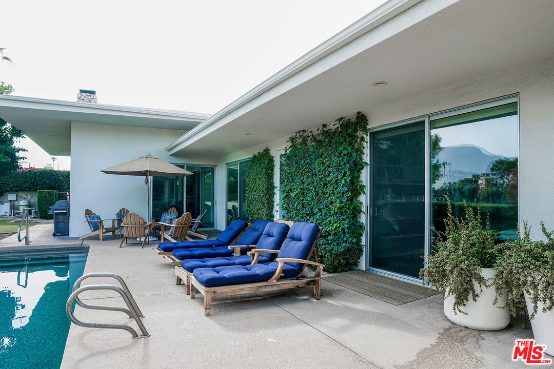 37661 Peacock Cir