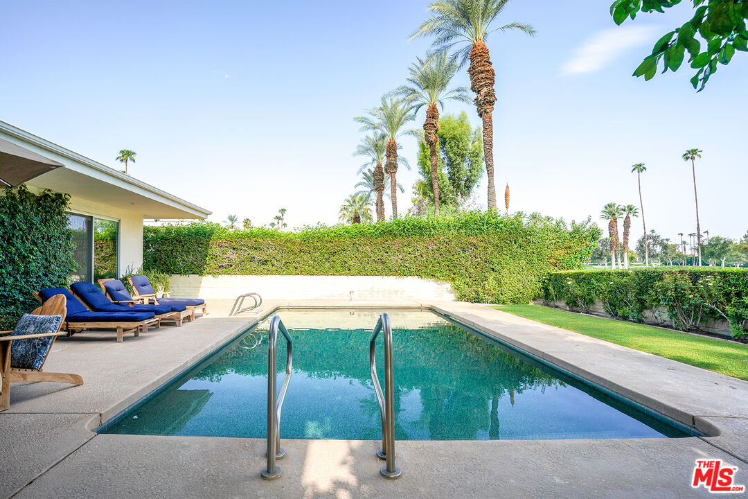 37661 Peacock Cir
