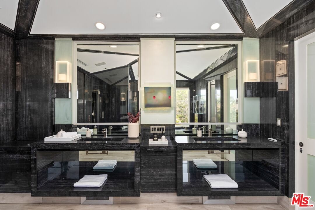 10288 Century Woods Dr