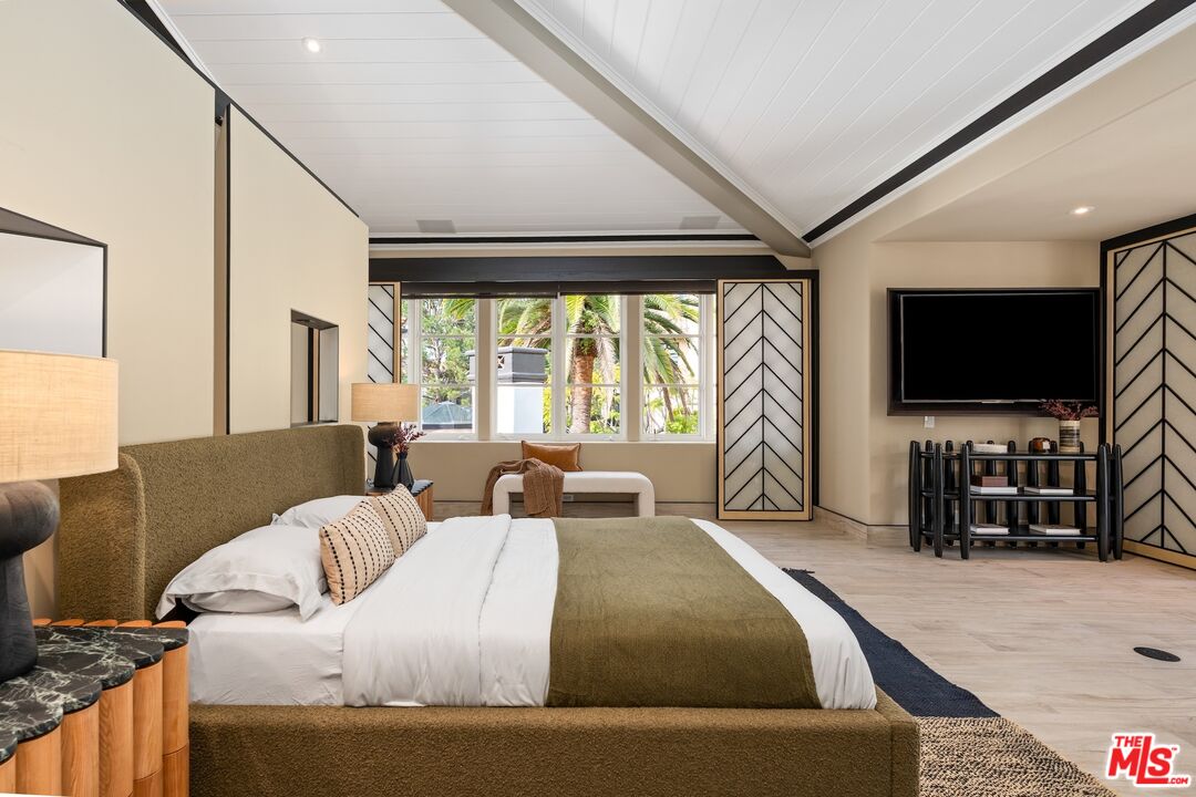 10288 Century Woods Dr