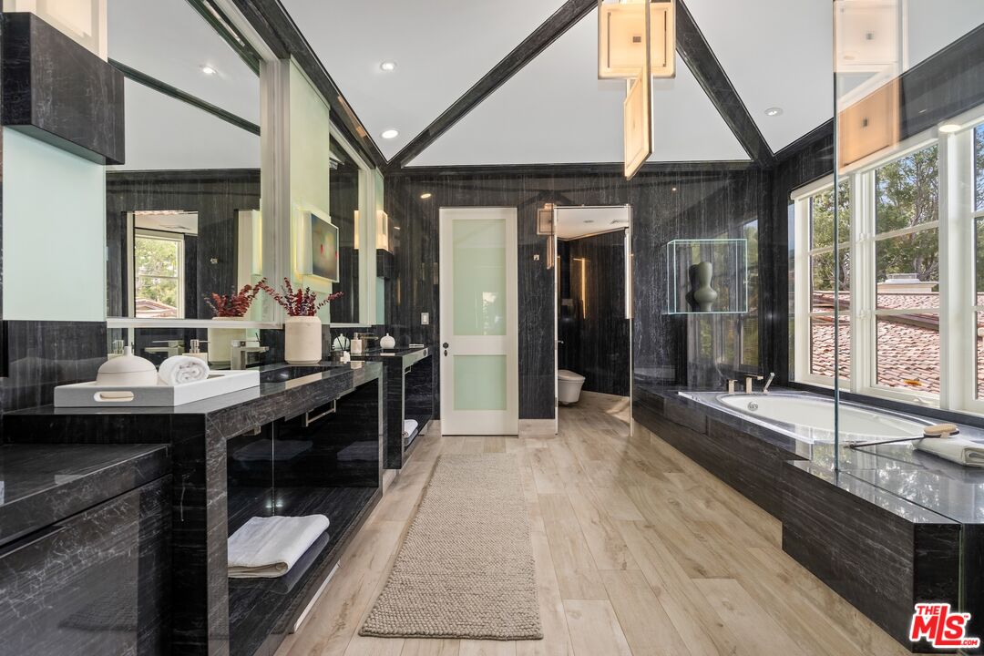 10288 Century Woods Dr