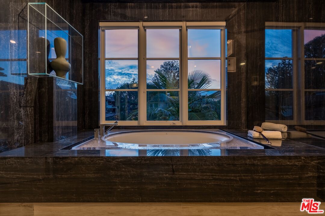 10288 Century Woods Dr