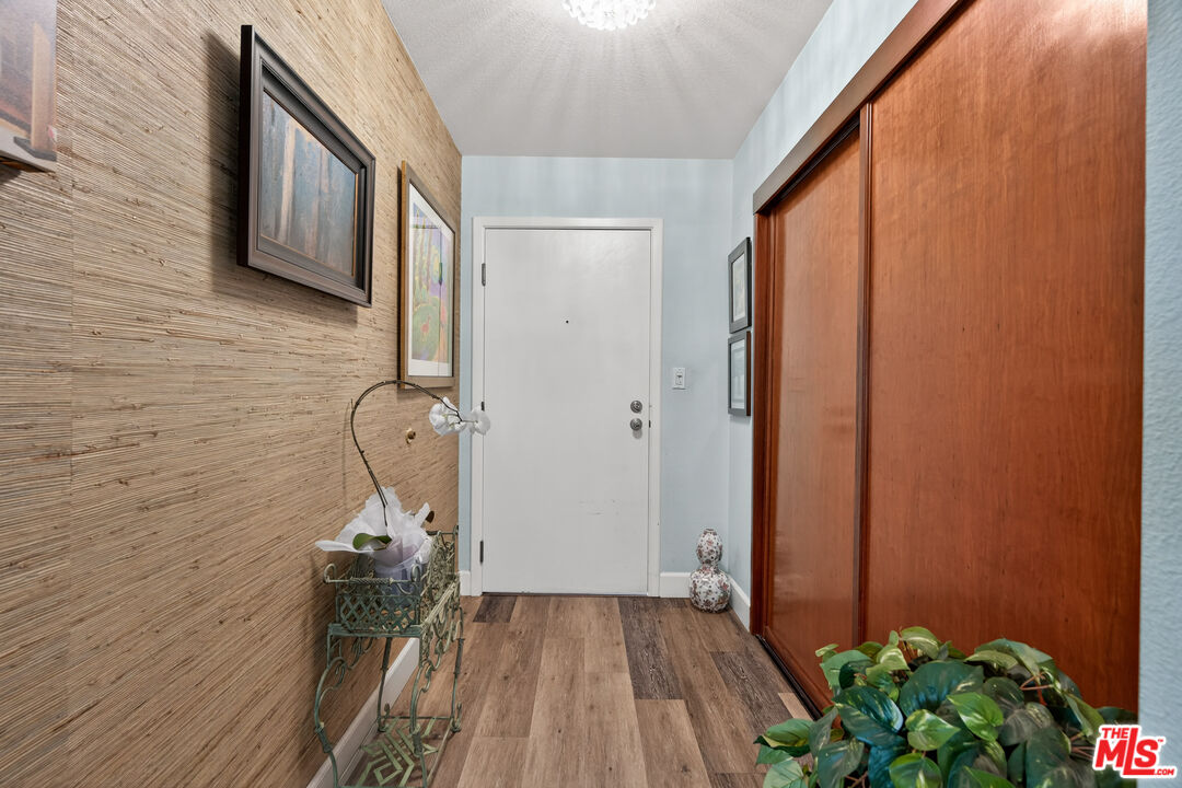 600 W 9th St Unit: 1512