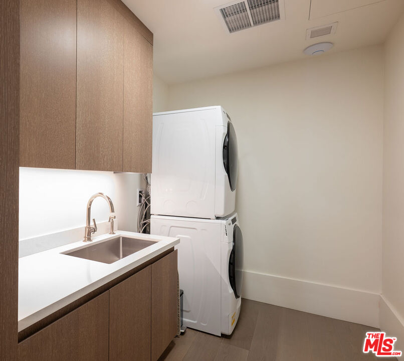 8420 W Sunset Blvd Unit: 602