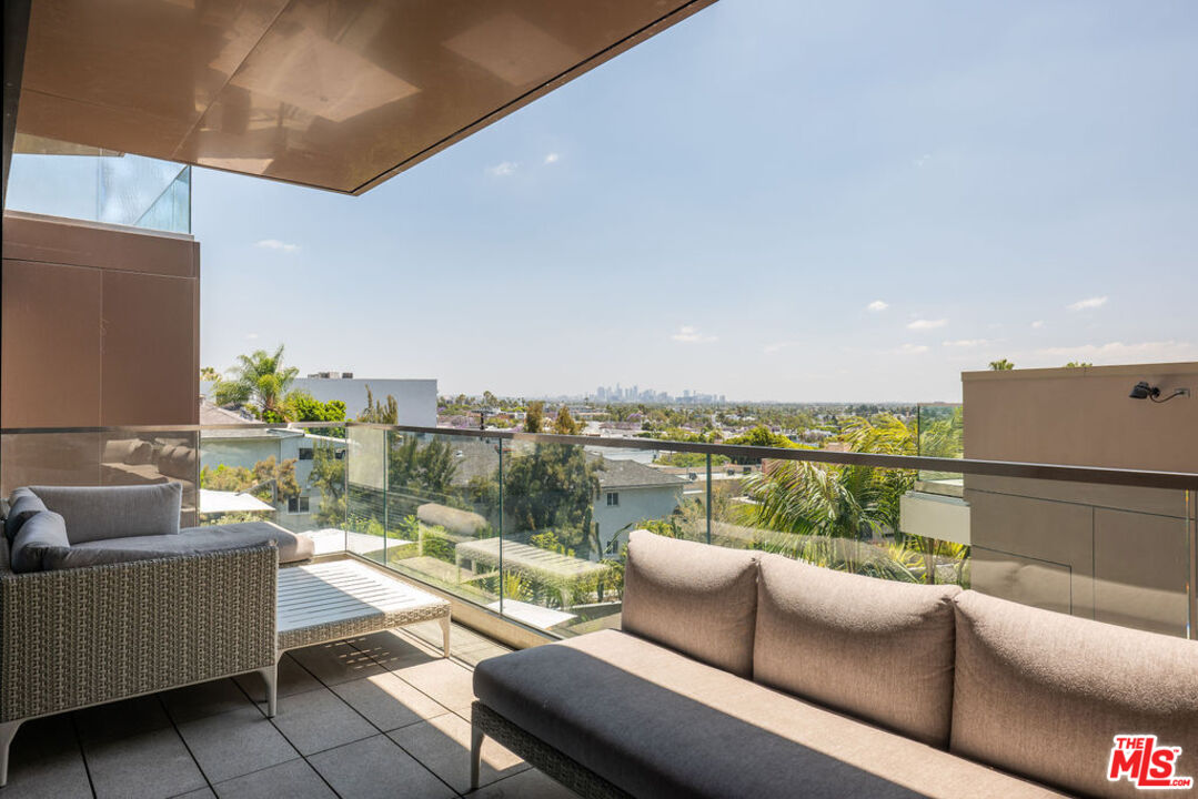 8420 W Sunset Blvd Unit: 602