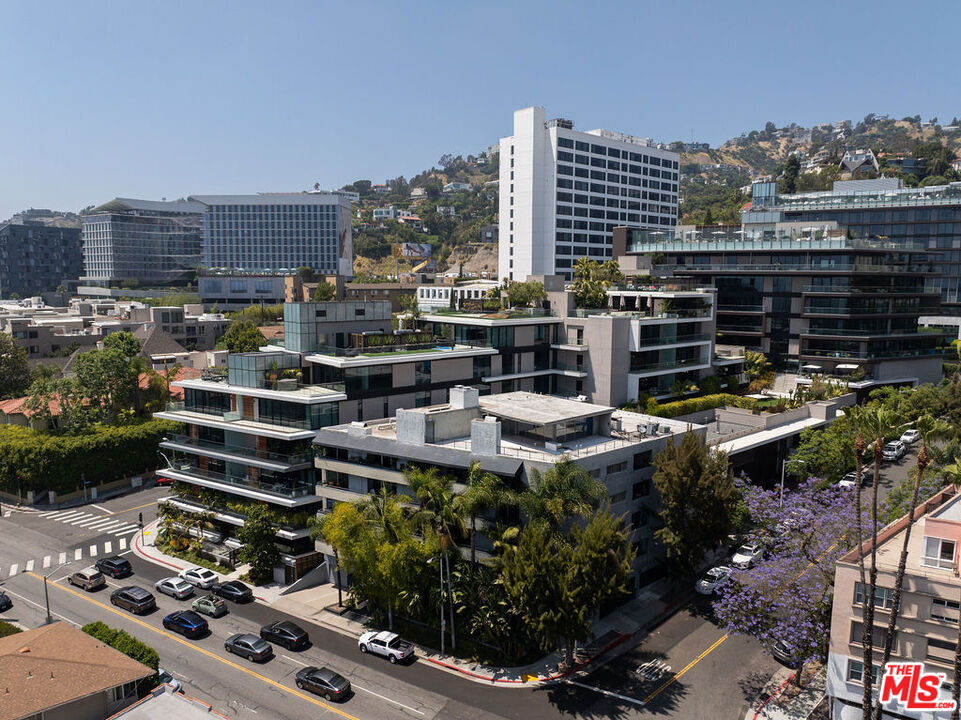8420 W Sunset Blvd Unit: 602