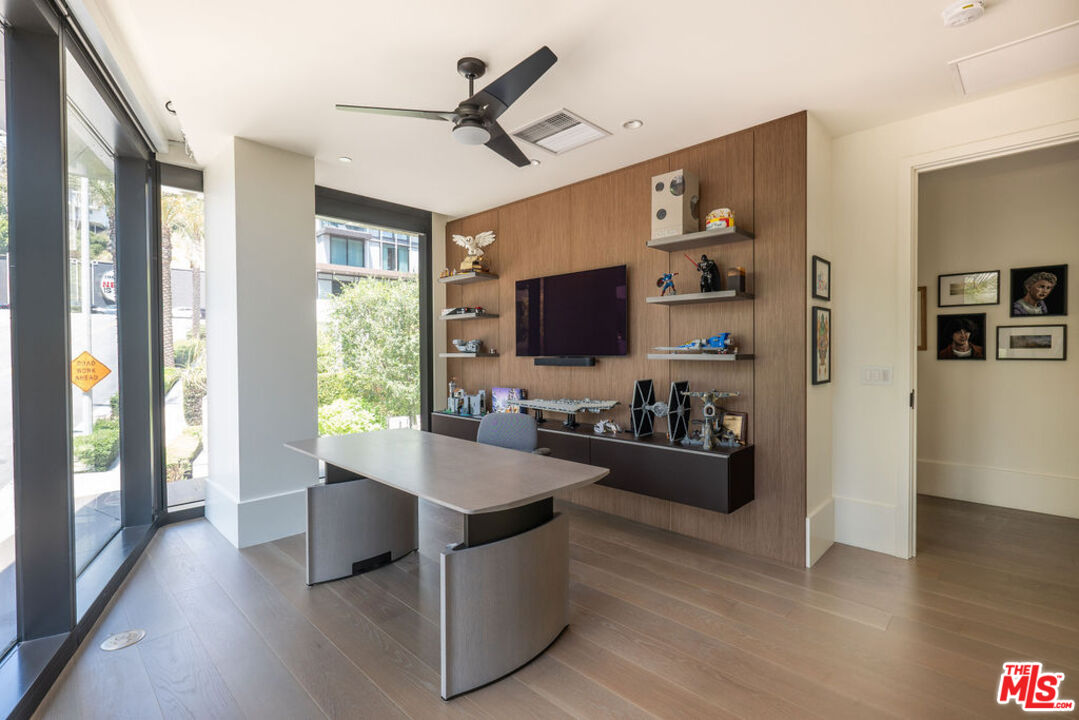 8420 W Sunset Blvd Unit: 602