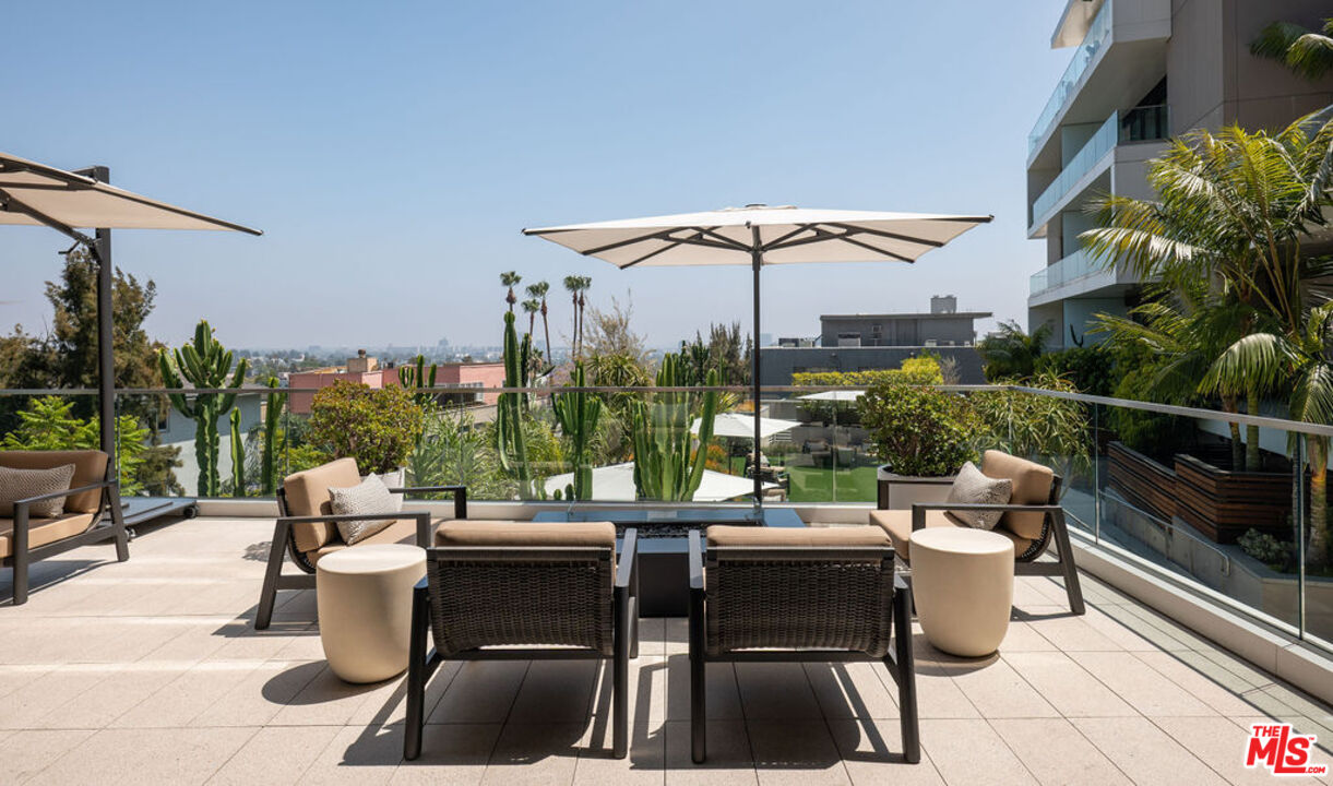 8420 W Sunset Blvd Unit: 602