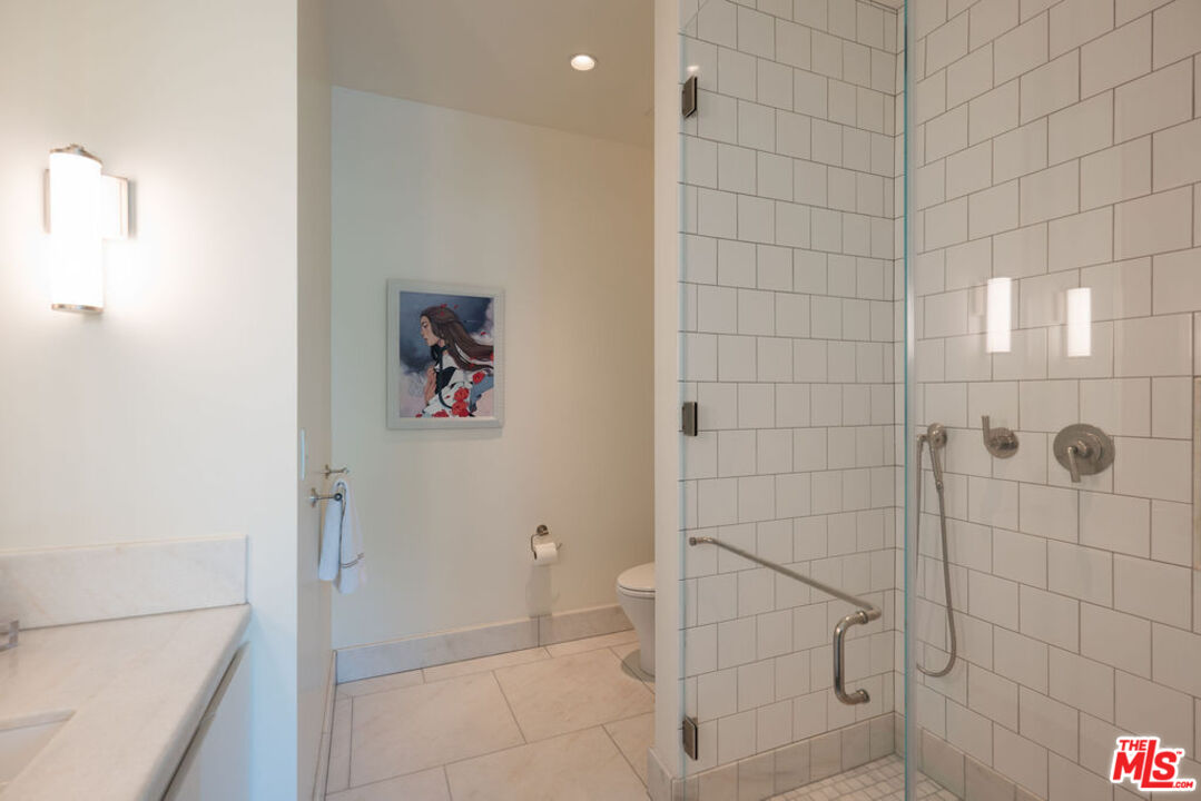 8420 W Sunset Blvd Unit: 602