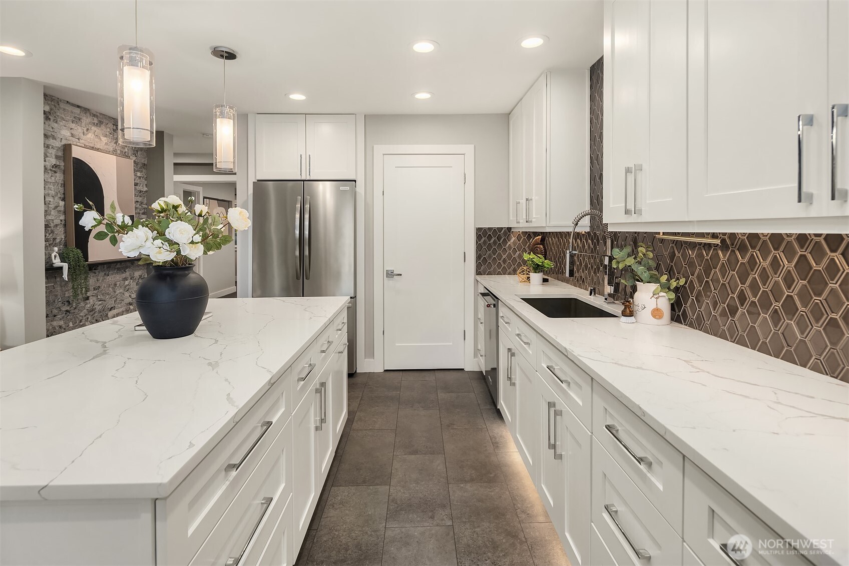 11639 100th Avenue NE Unit: B7