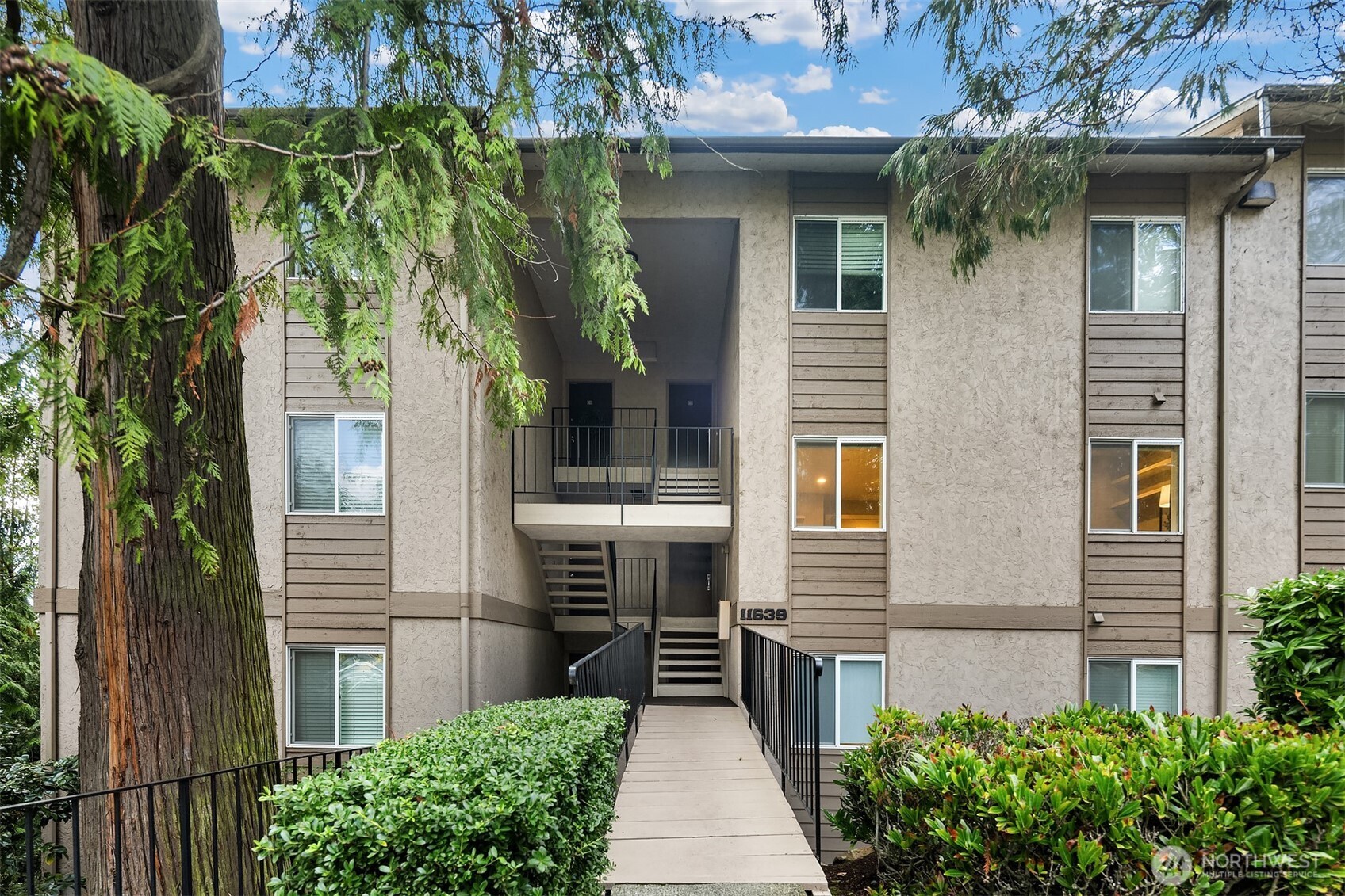11639 100th Avenue NE Unit: B7
