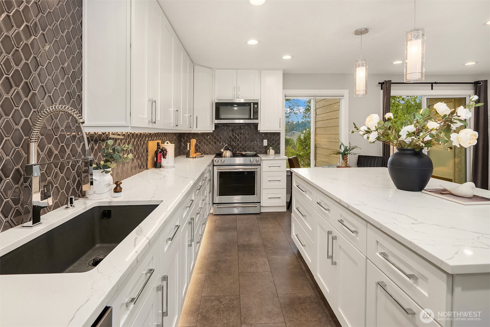 11639 100th Avenue NE Unit: B7