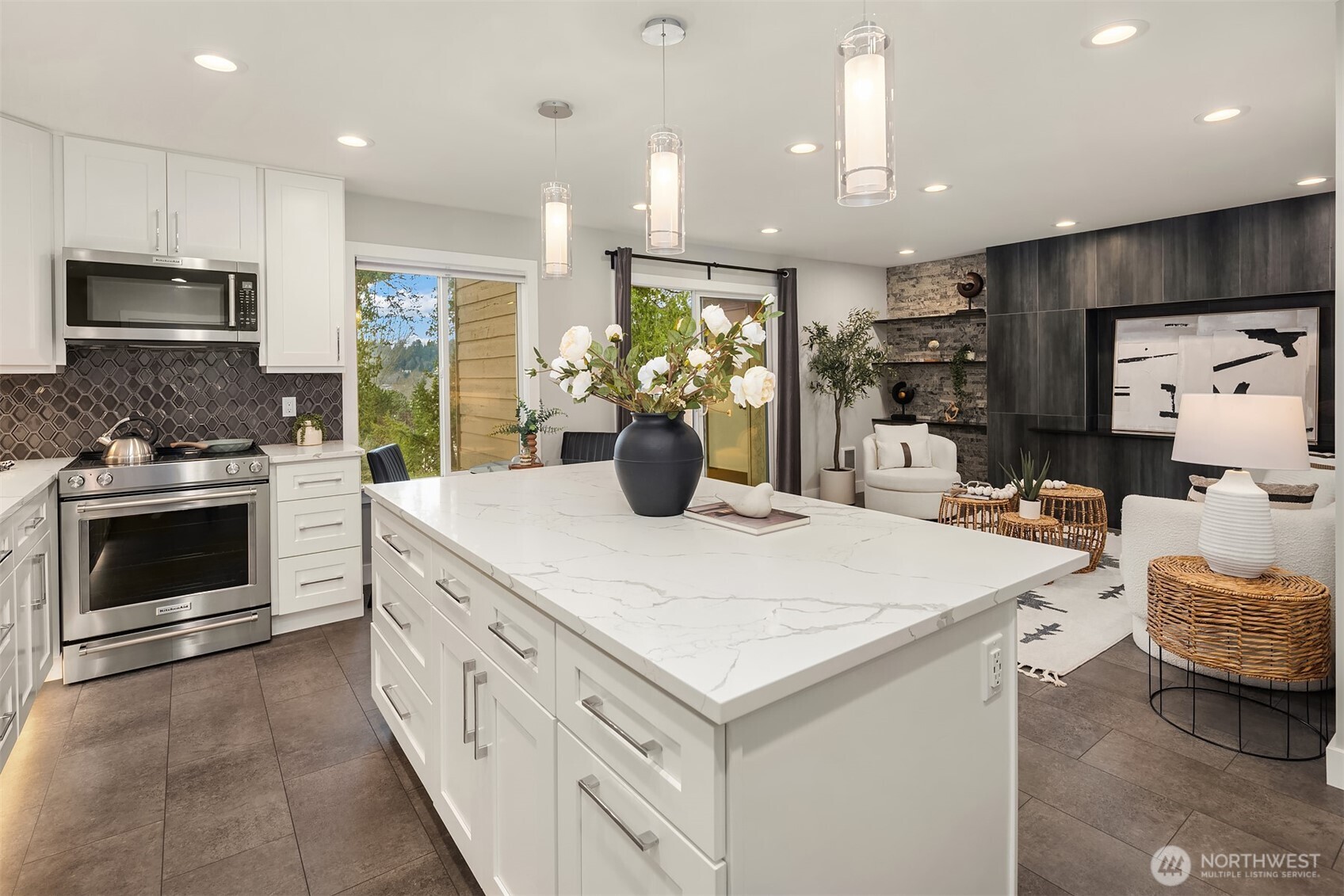 11639 100th Avenue NE Unit: B7