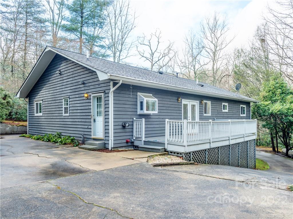 449 Holiday Drive