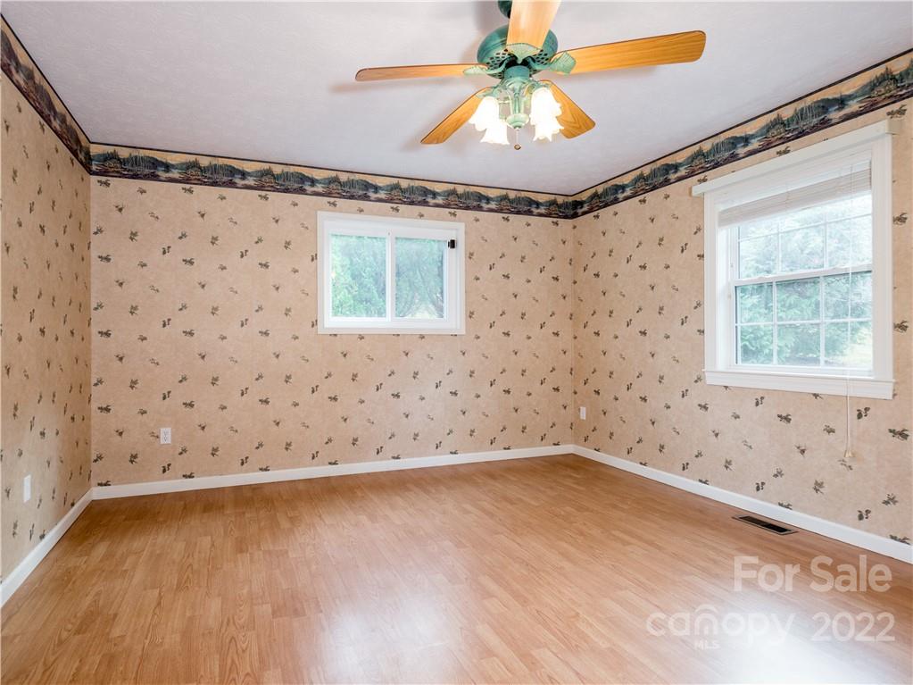 449 Holiday Drive