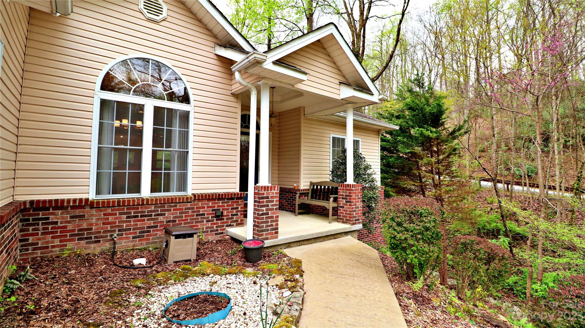 209 Tallyho Lane