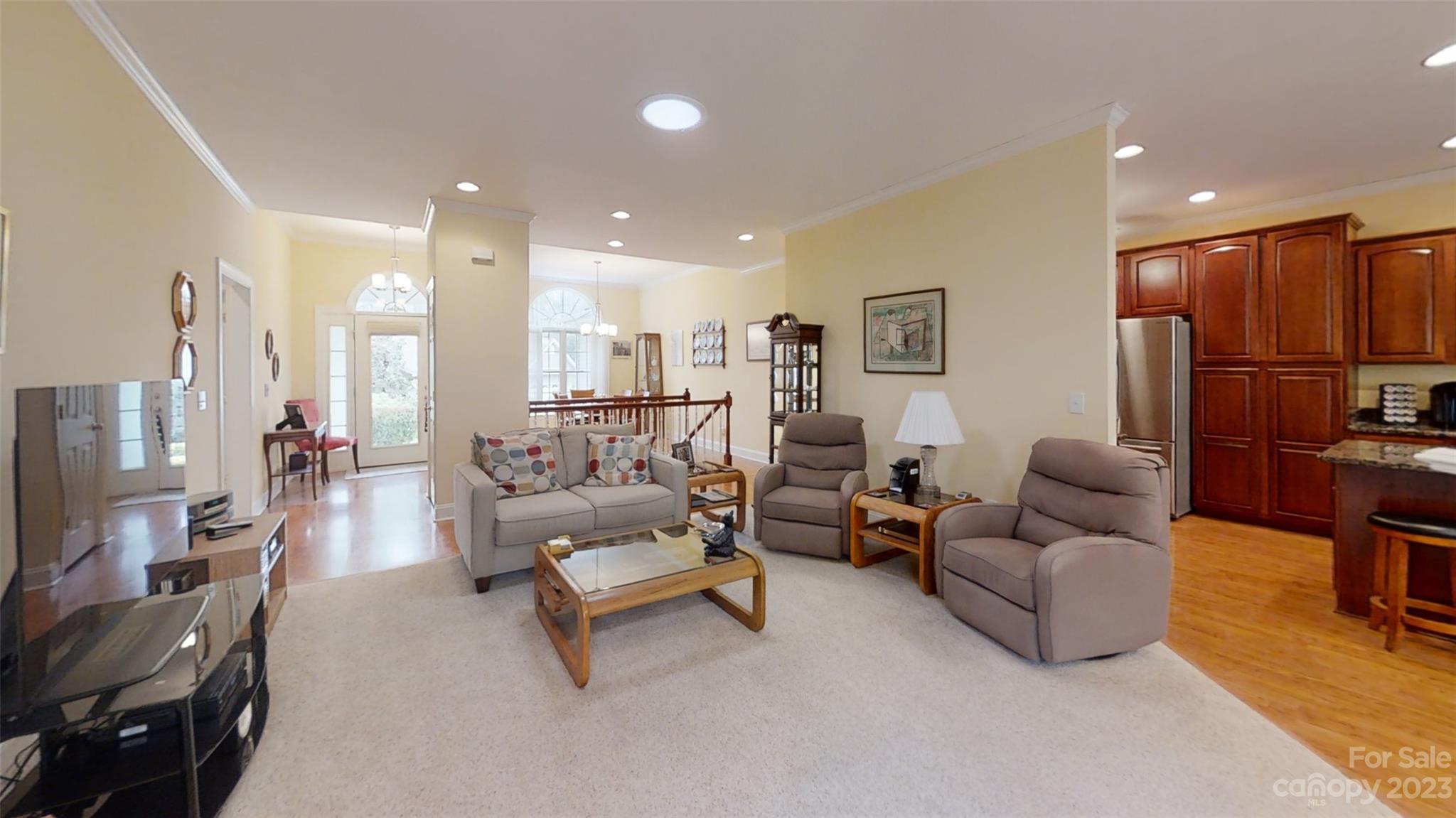 209 Tallyho Lane